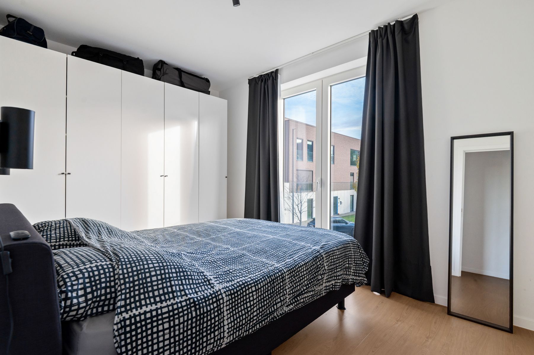 Modern appartement met terras, berging en parking foto 7