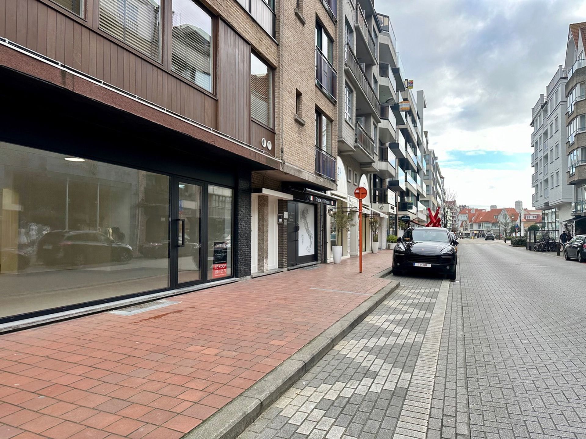 TE HUUR ALS POP-UP WINKEL! foto 2