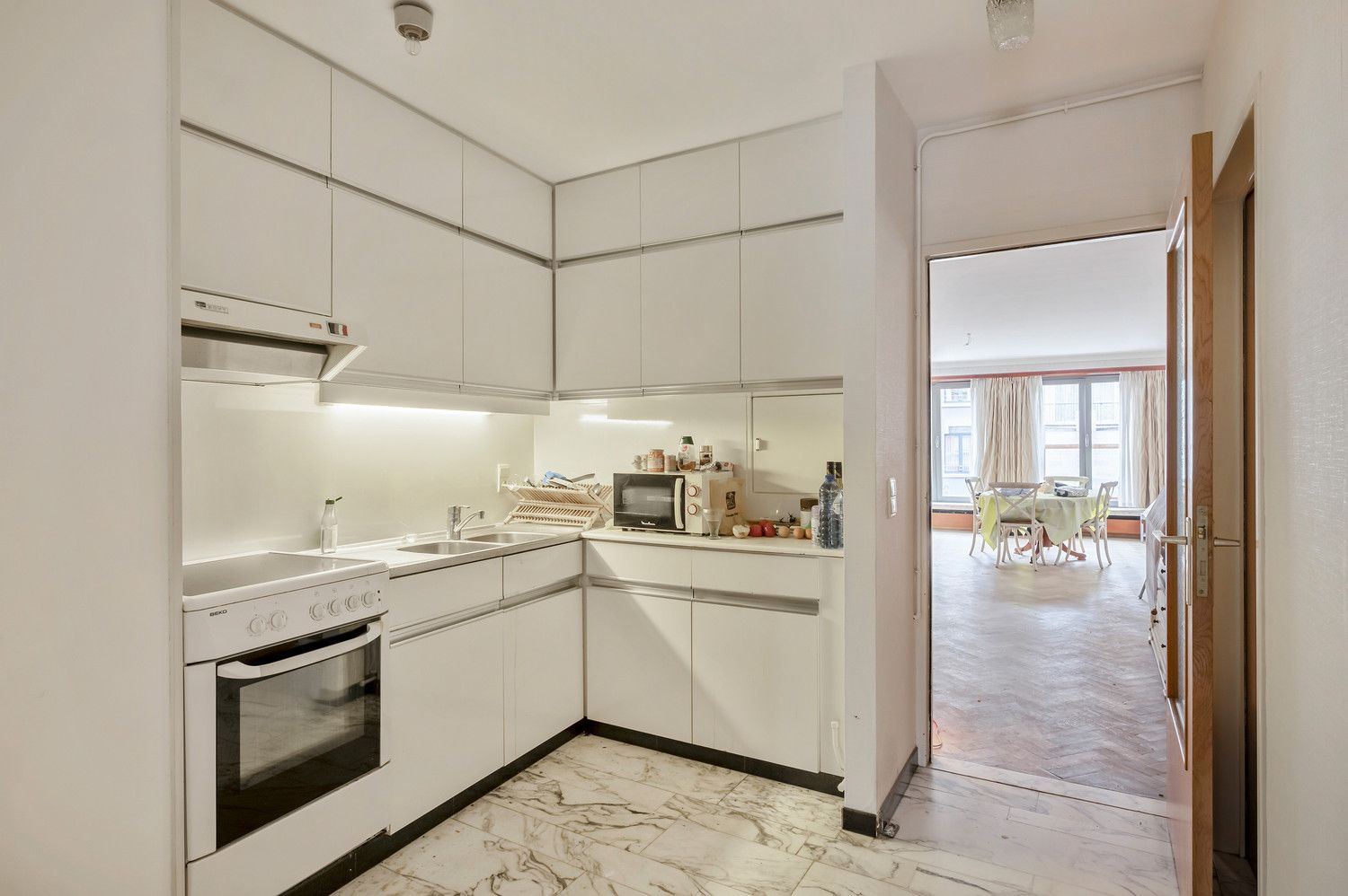 Prachtig appartementsgebouw met 4 appartementen, 1 handelsgelijkvloers en een uiterst gunstige  EPC! foto 32