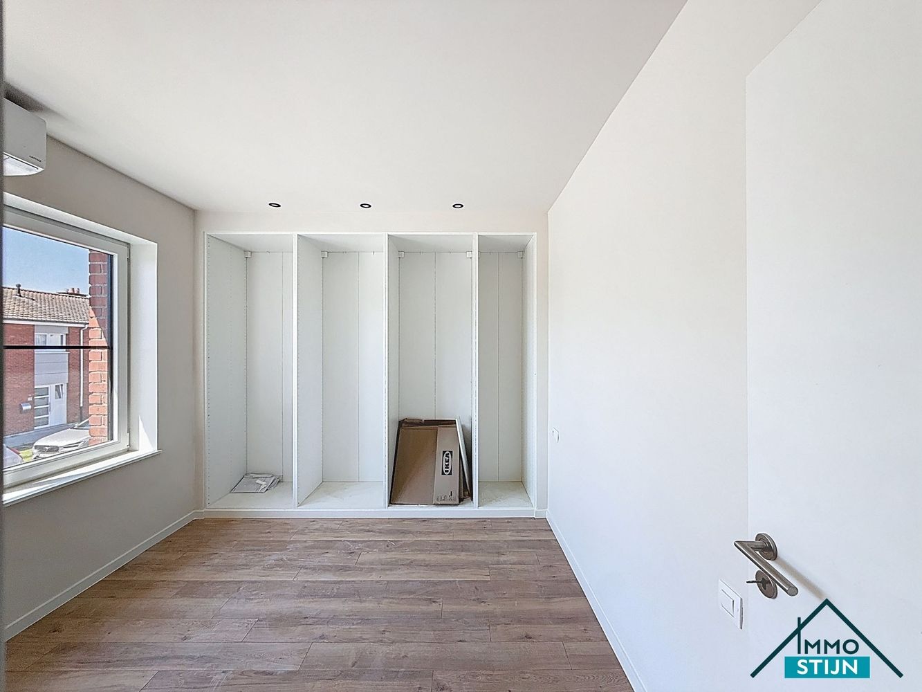 Volledig gerenoveerde woning in rustige woonwijk foto 8