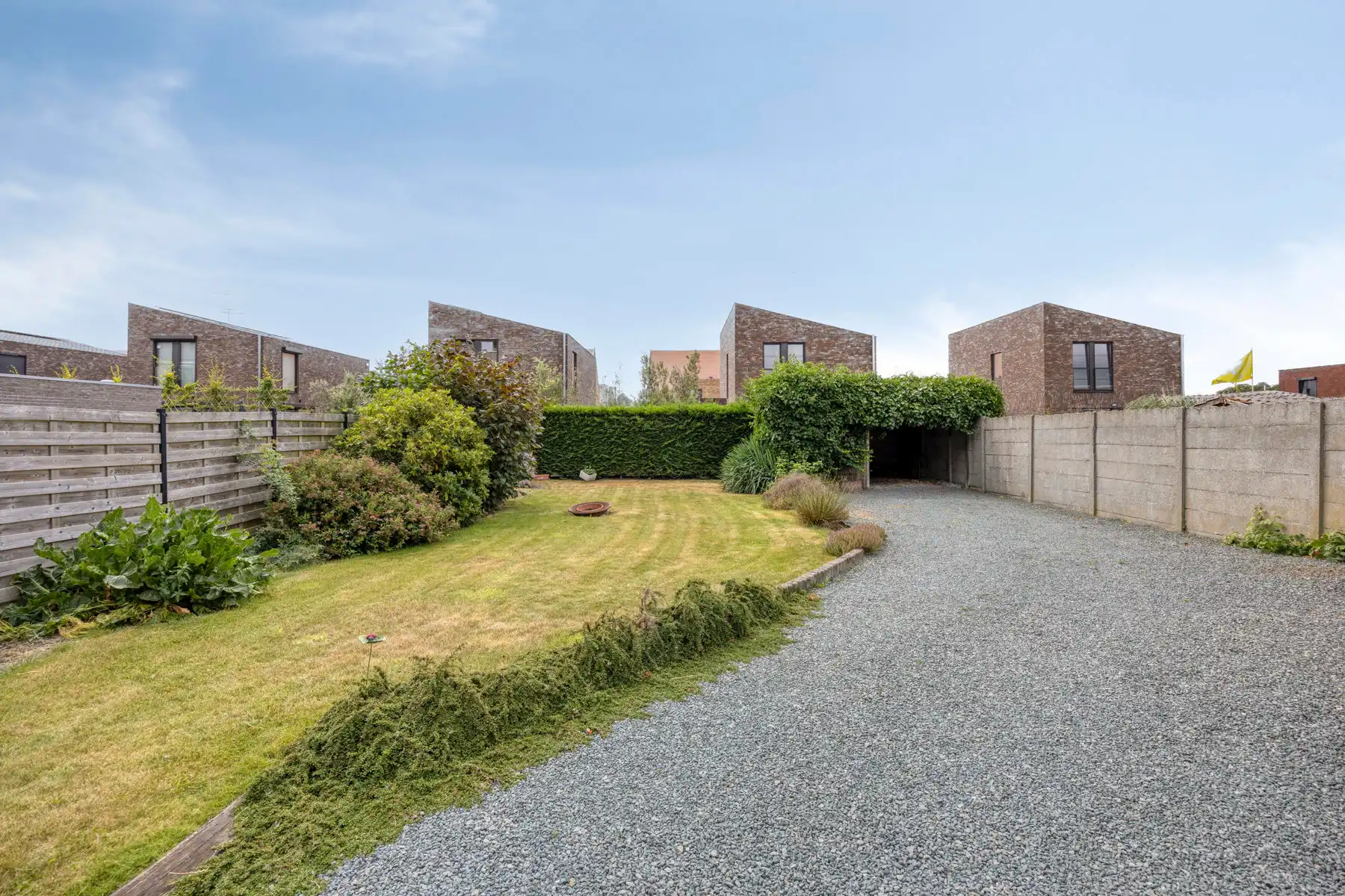 Te renoveren woning / projectgrond op centrale ligging  foto 26