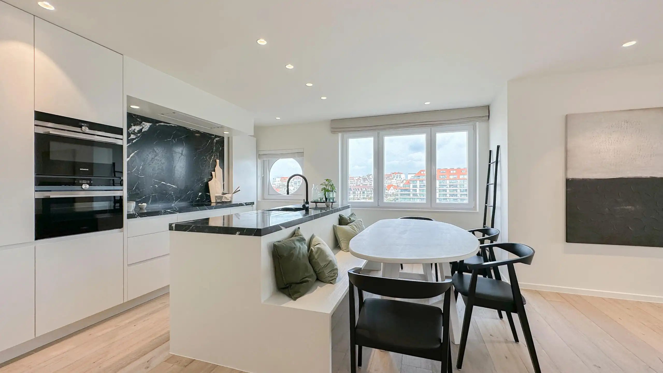 Gerenoveerd appart. met adembenemend zicht op het ZEGEMEER! foto 2