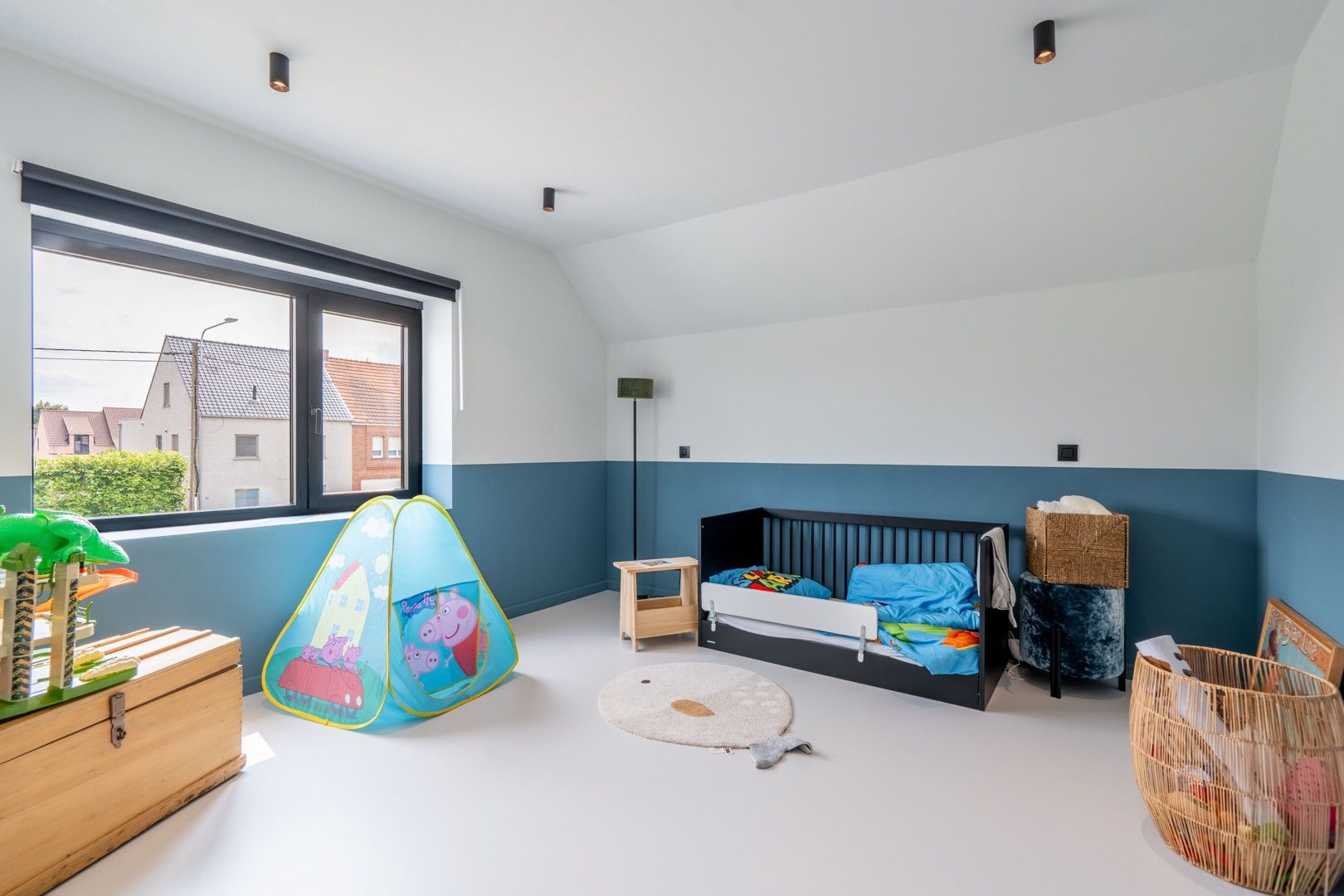 Instapklare woning met 3 slpkmrs op een perceel van 890m²! foto 19