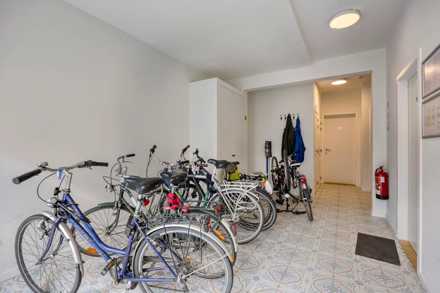 Kamer gedeeld sanitair!  foto 6