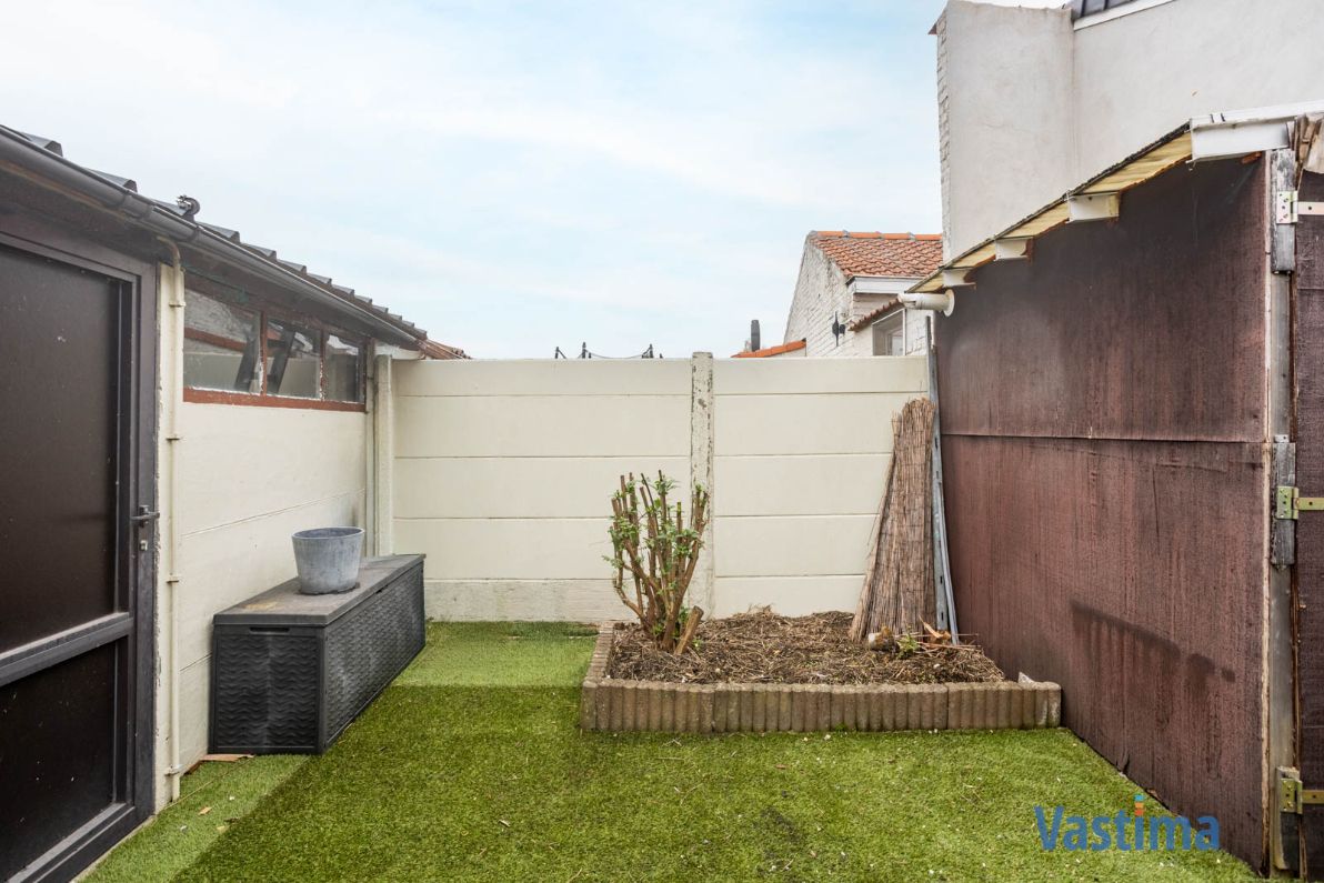 Gerenoveerde gezinswoning met tuin in Erembodegem foto 19