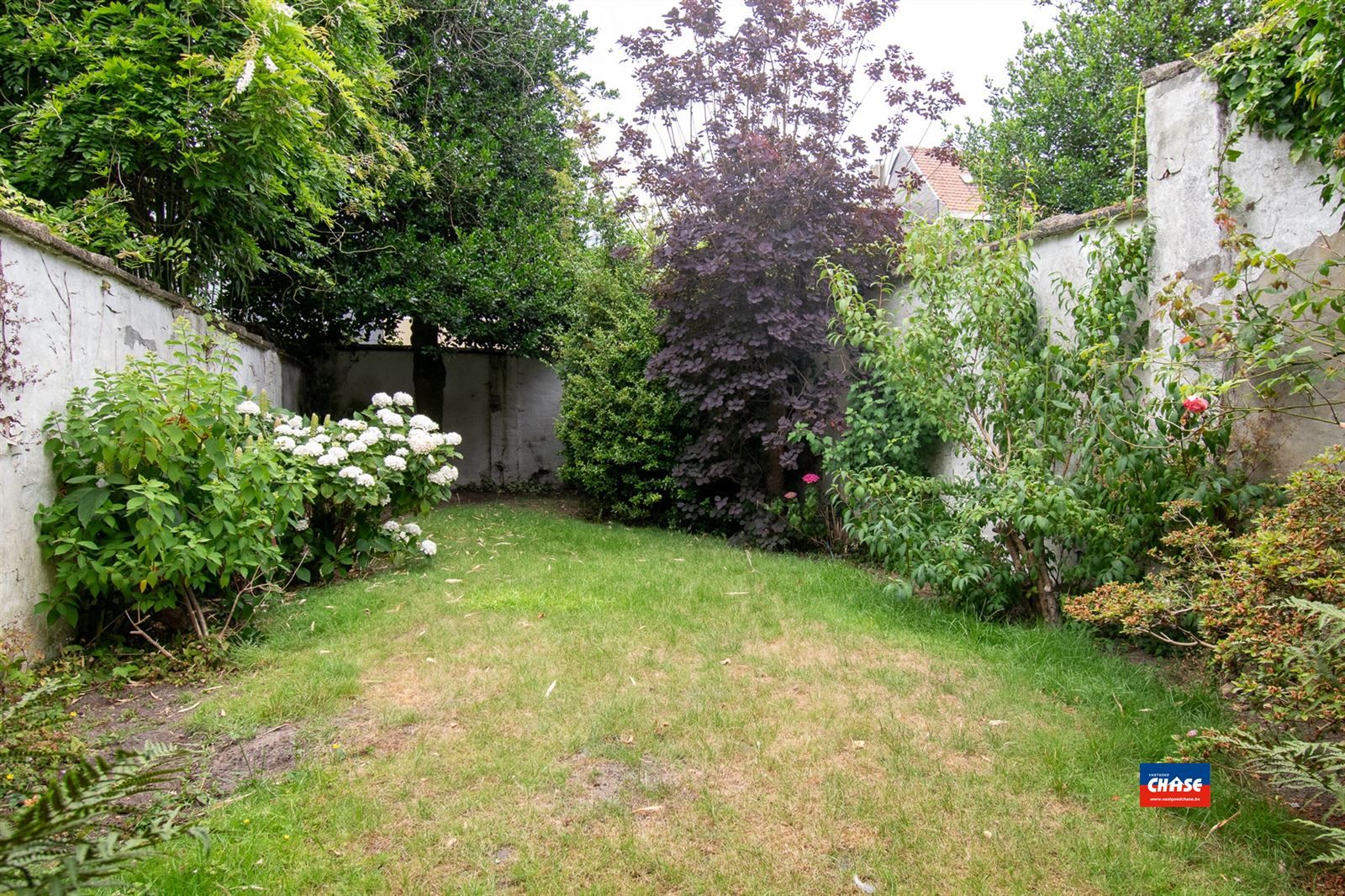 Charmante (te renoveren) rijwoning met 2 slaapkamers en tuin foto 7