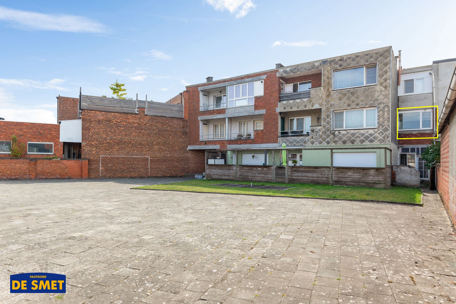 Volledig vernieuwd appartement met achteraan gelegen garage foto 14
