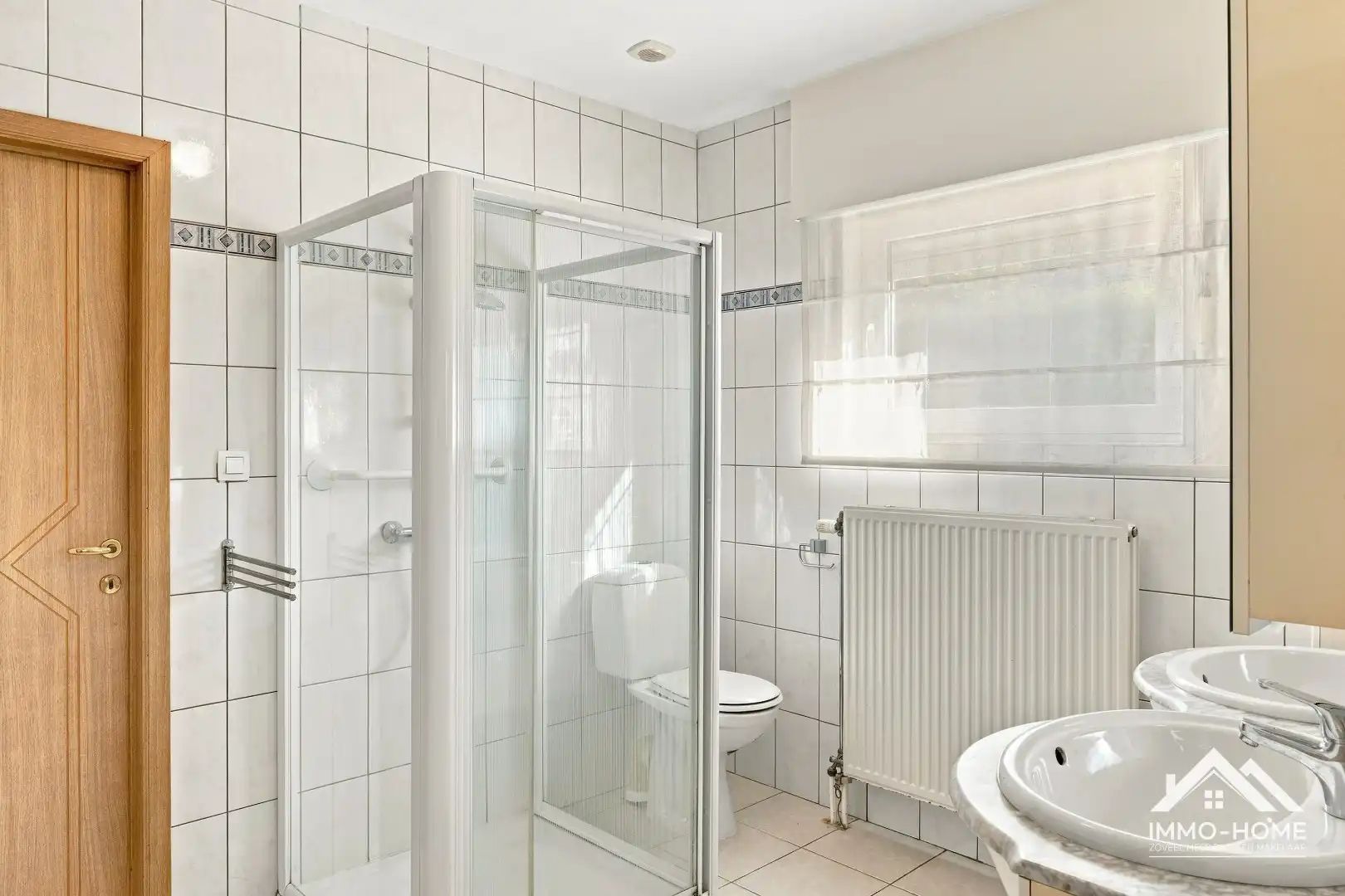 Knappe vrijstaande woning met ruime grond op landelijke ligging!  foto 23