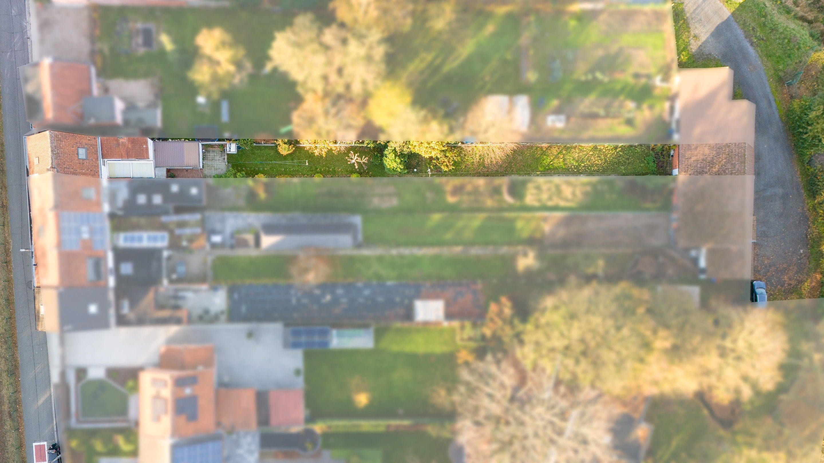Gezinswoning met uitweg en garage foto 25