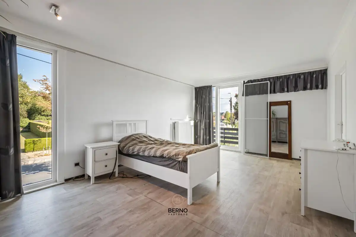 Karaktervolle woning met 5 slaapkamers foto 10