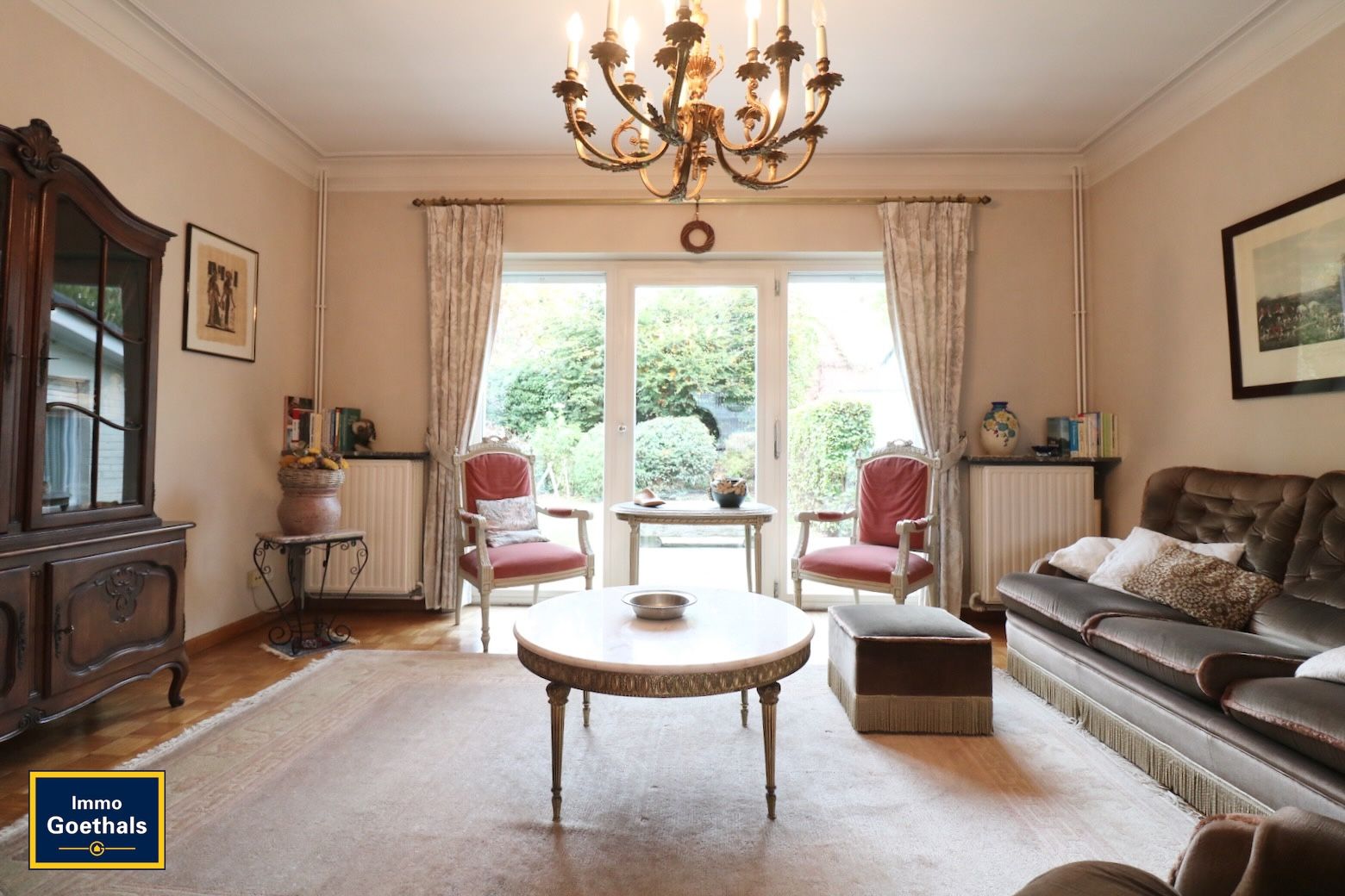 Charmante goed onderhouden villa met loods / magazijn van 656m²   foto 8