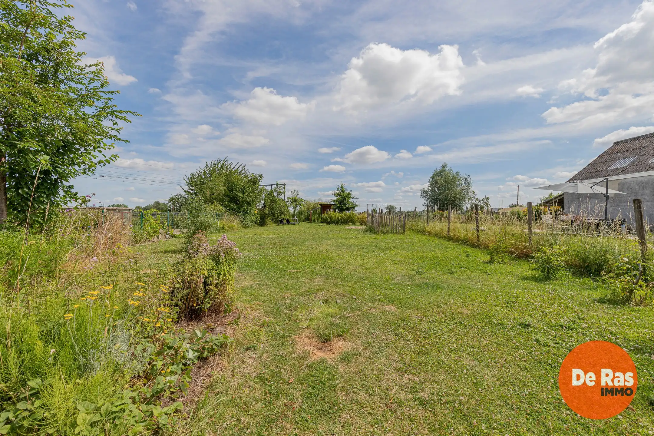 DENDERMONDE - Instapklare woning met ruime tuin foto 2