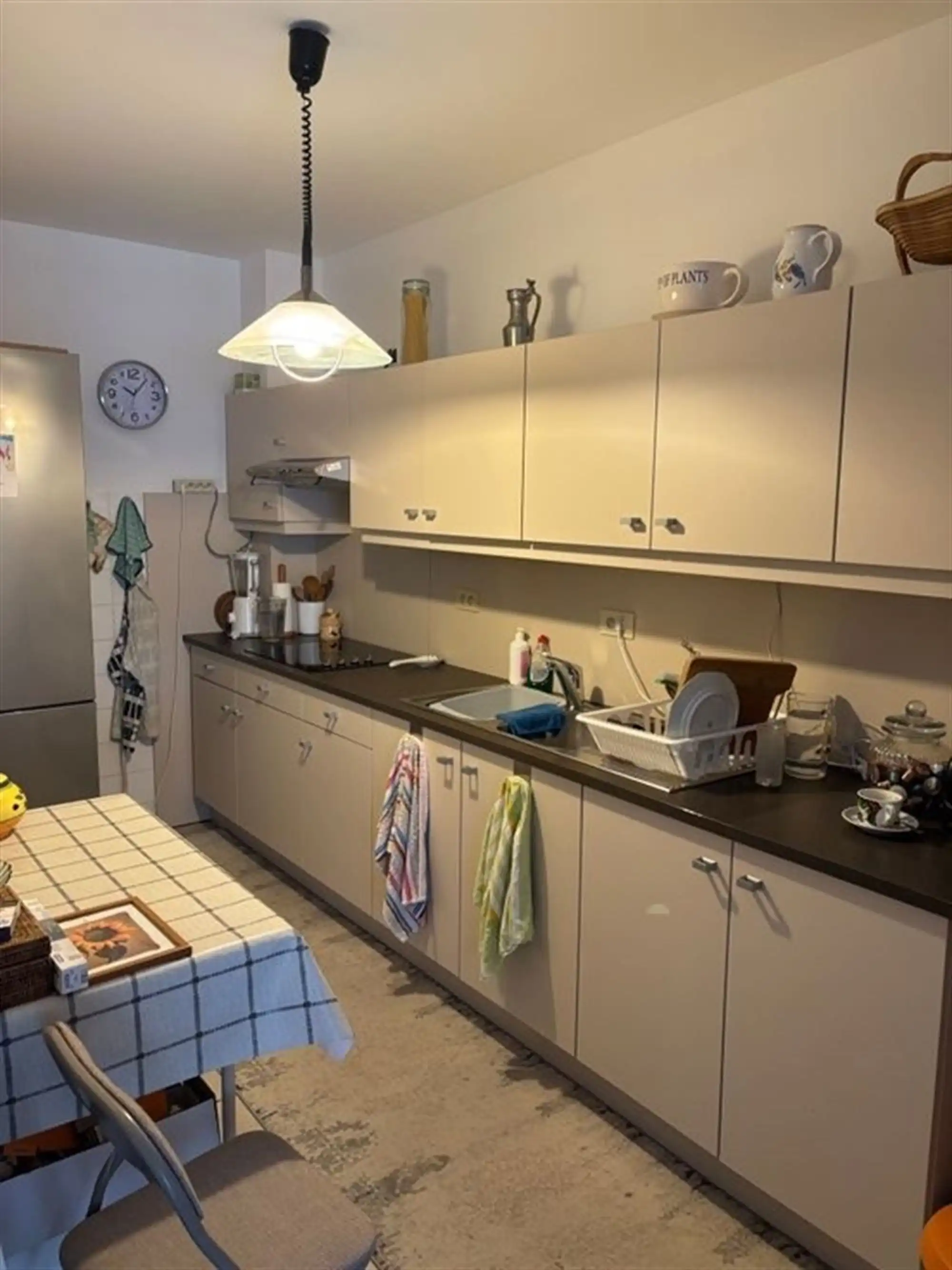 mooi licht 2-slaapkamer appartement op eerste verdieping foto 4