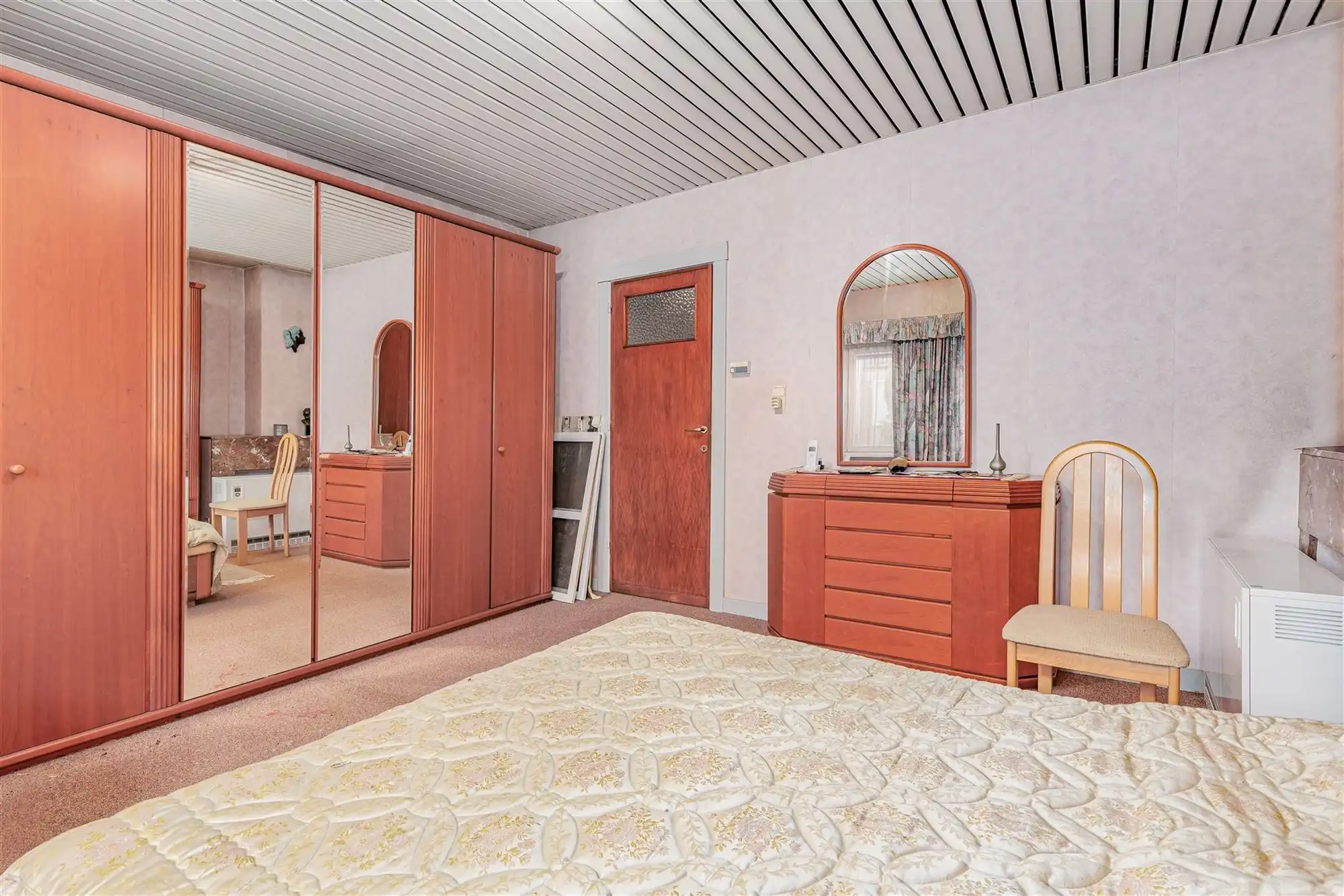 Te renoveren woning met tuin in Merksem foto 10