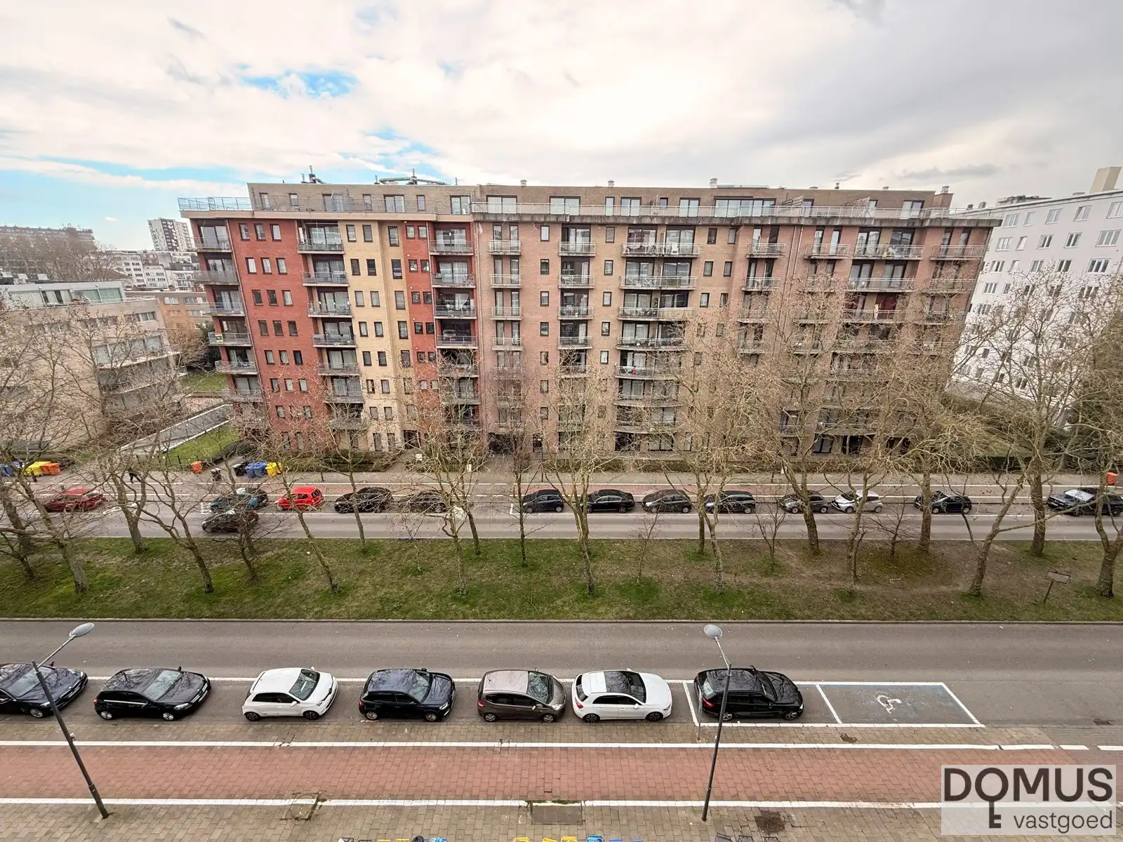 Aangenaam en ruim 2 slaapkamer-appartement te Evere foto 6