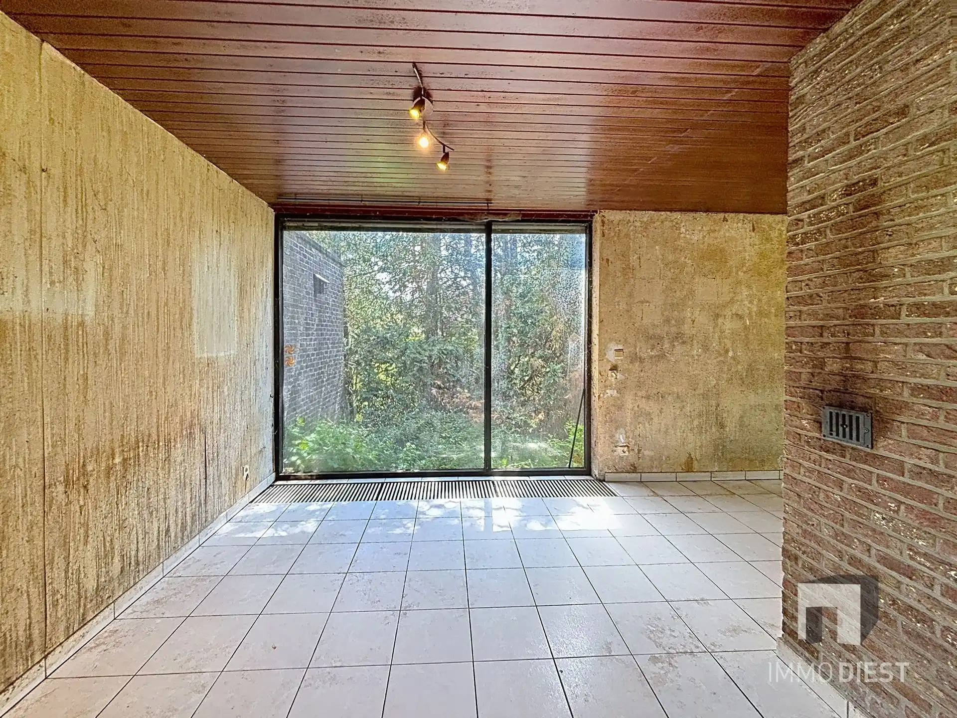 Totaal te renoveren woning of afbraak en heropbouw op 15a 88ca. foto 9