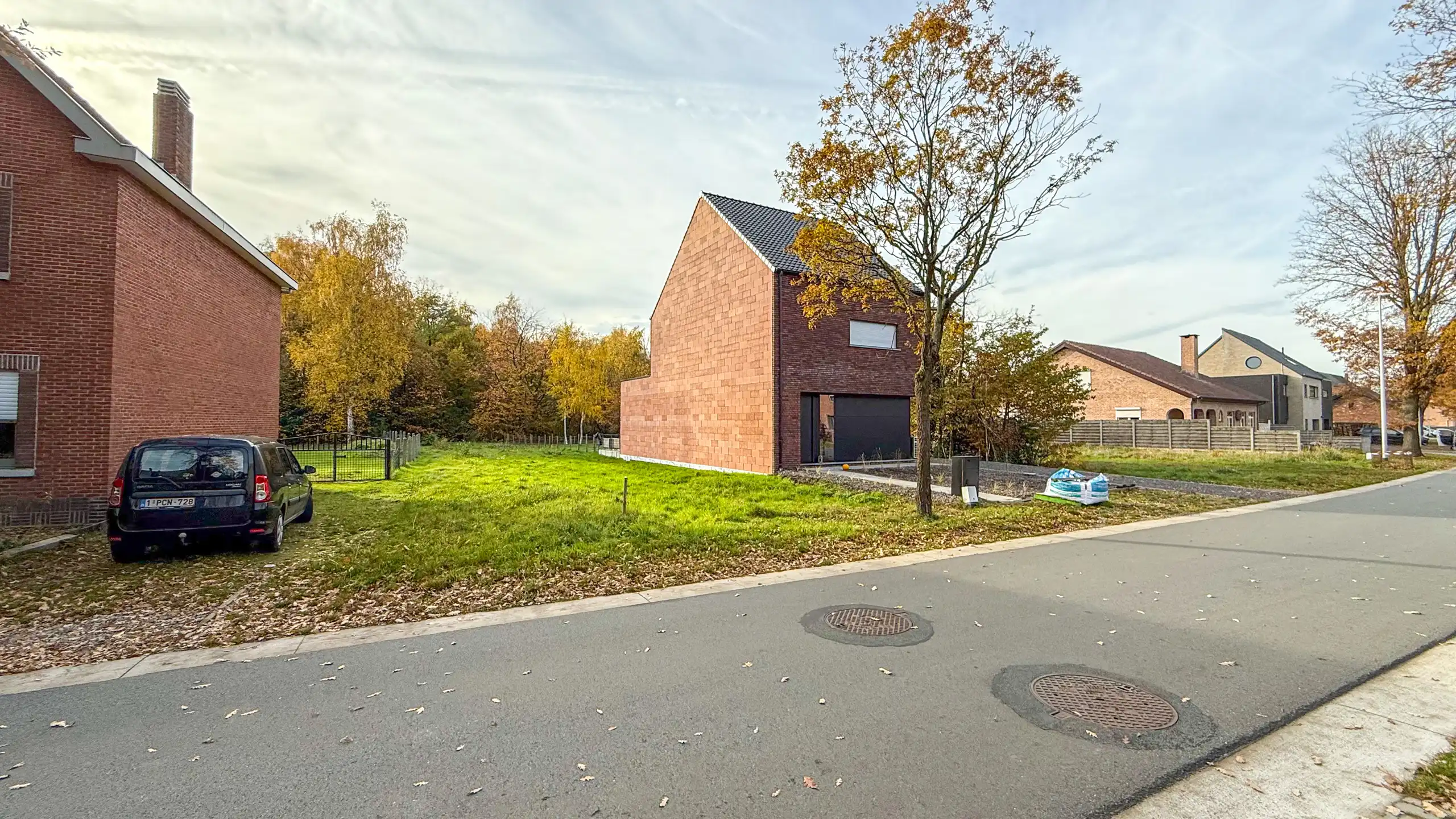 Mooi gelegen bouwgrond voor een HOB in Leopoldsburg! foto {{pictureIndex}}