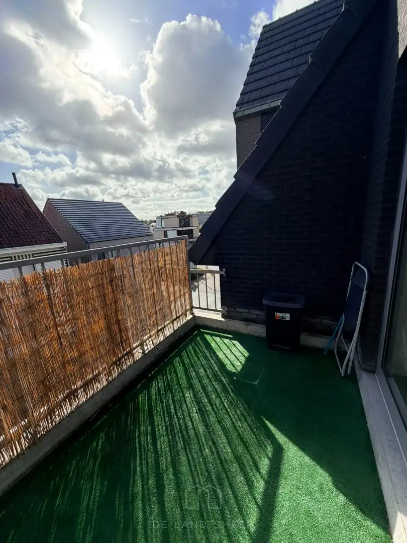 Ruim en lichtrijk duplexappartement van 129 m² met 2 slaapkamers en terras in Mariekerke foto 6