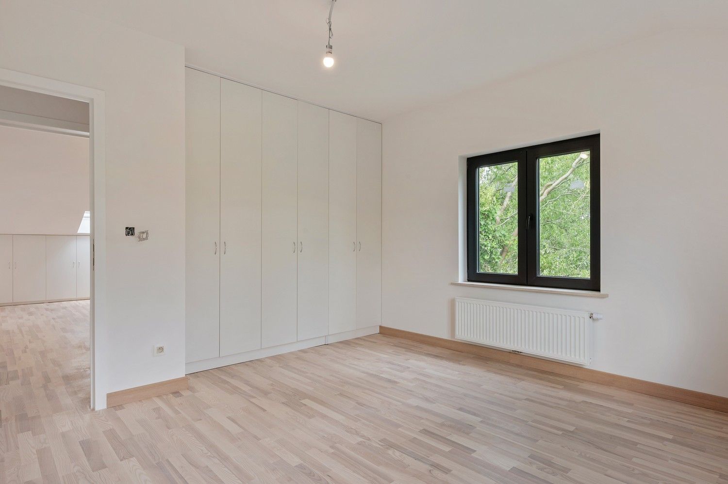 Instapklare woning o.a. 3 slaapkamers. foto 26