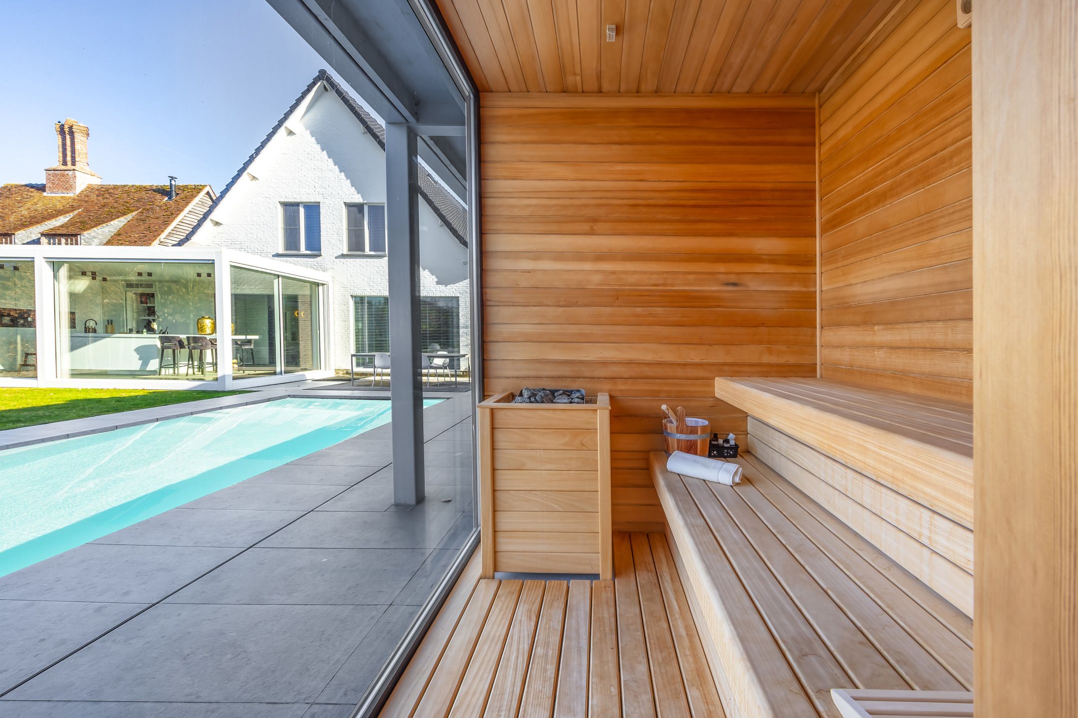 LUXE GERENOVEERDE VILLA, 4 slpk, 3 bdks, zwembad + poolhouse foto 3