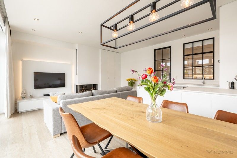 Stijlvol gerenoveerd appartement op een boogscheut van de zee en het winkelcentrum foto 10