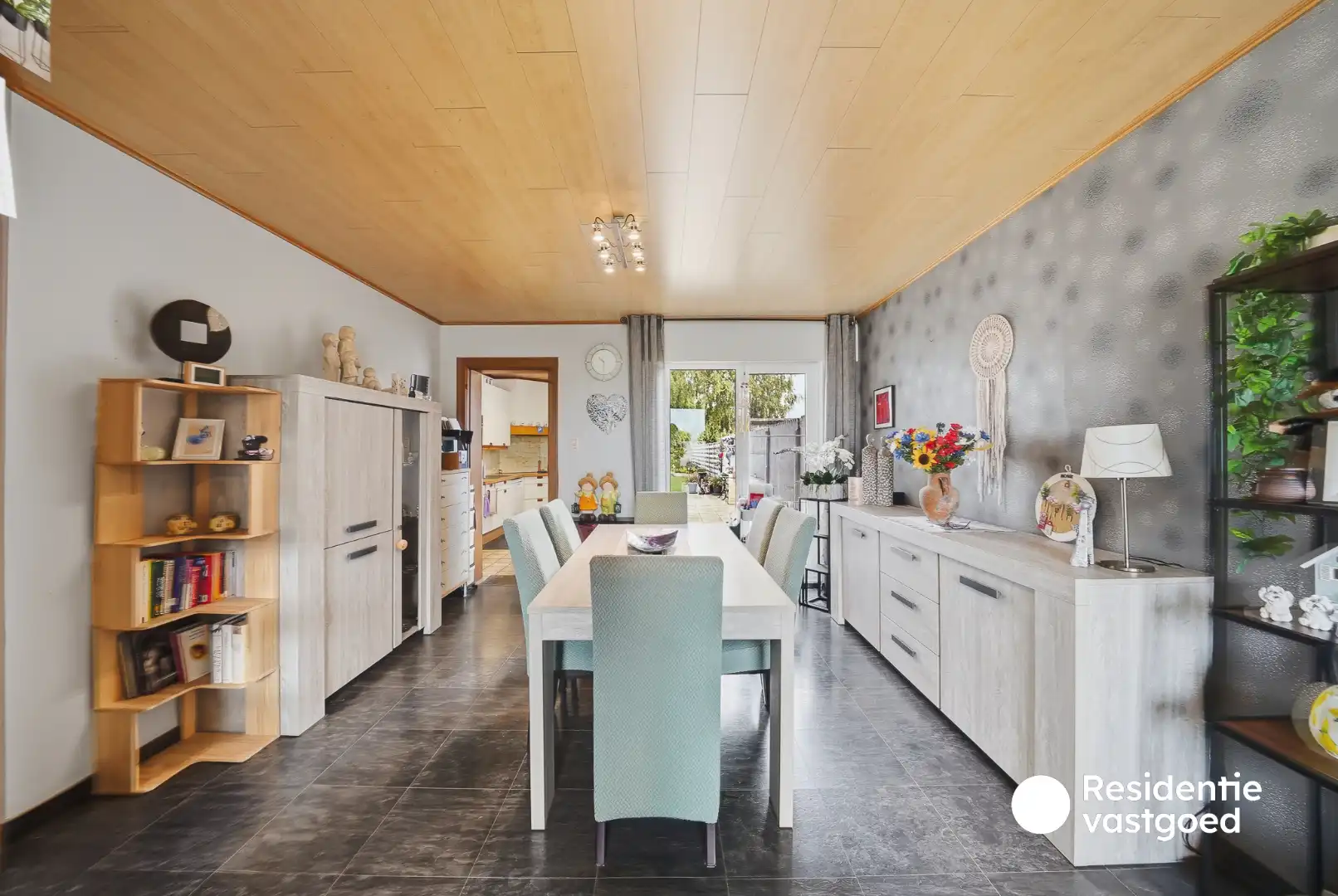 Gezellige woning met diepe tuin en 3 kamers nabij centrum Oudenburg foto 6