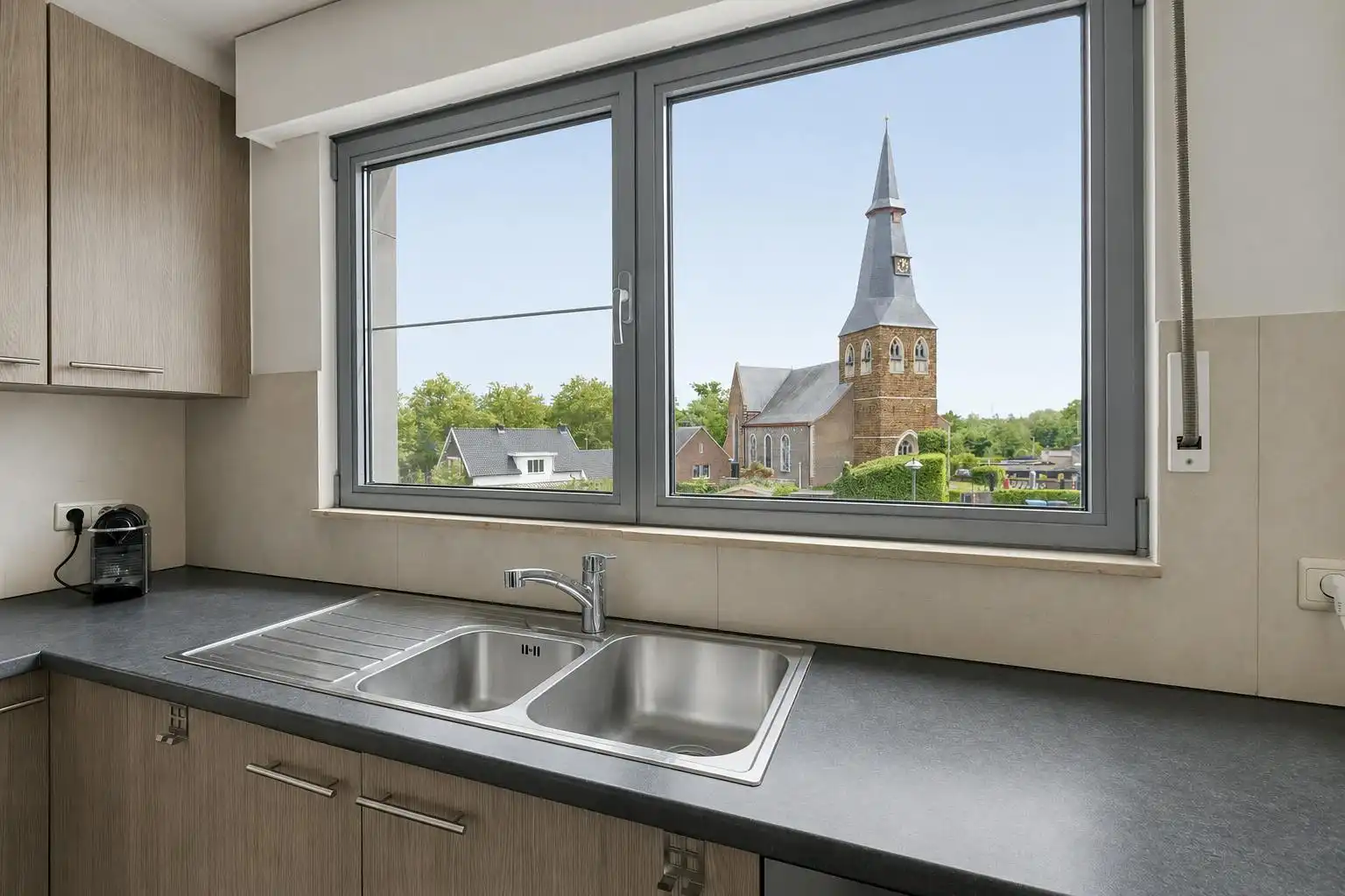 Centraal gelegen appartement met ruim terras en garagebox te Kuringen foto 10