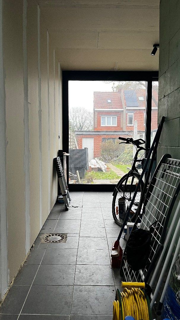 Rijwoning met tuin, 3 kamers – conforme elektrische keuring foto 5