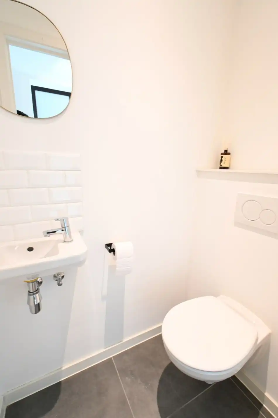 Knap recent appartement met 2 slaapkamers en mooi uitzicht + autostandplaats foto 27