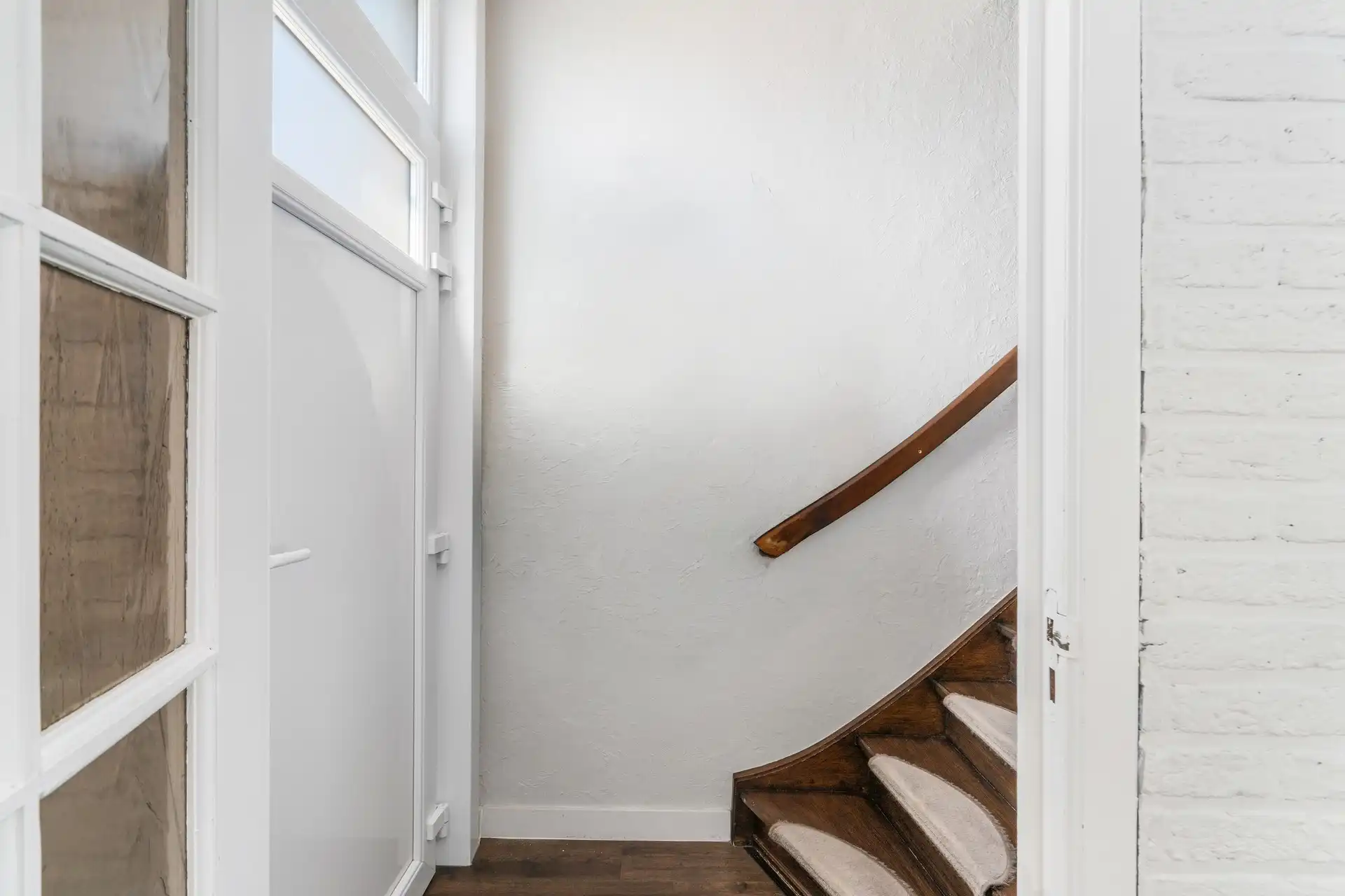 Charmante Half open bebouwing met 2 slaapkamers en prachtige tuin.  foto 16
