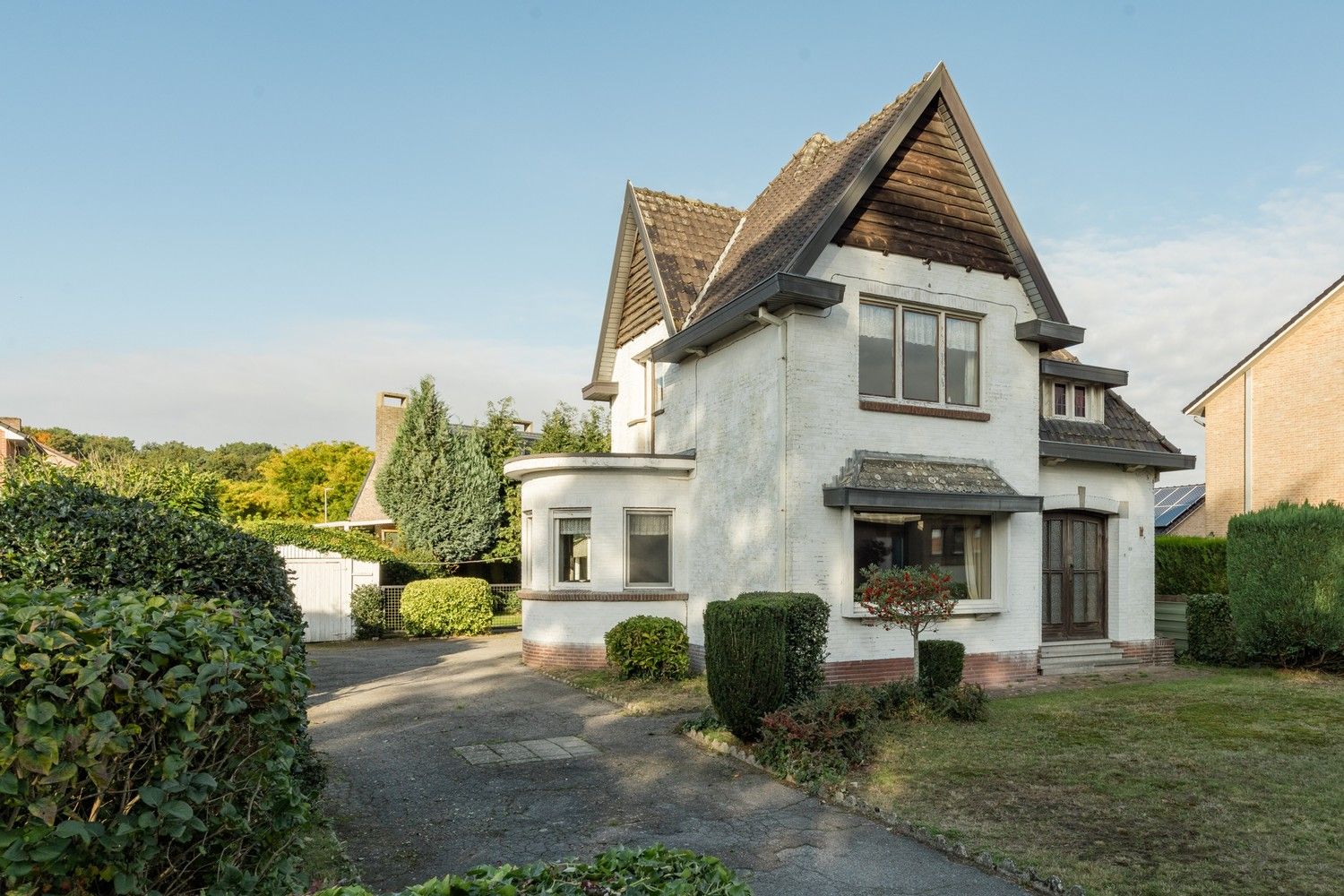 Karaktervolle woning met potentieel op toplocatie in het centrum van Hechtel foto 24