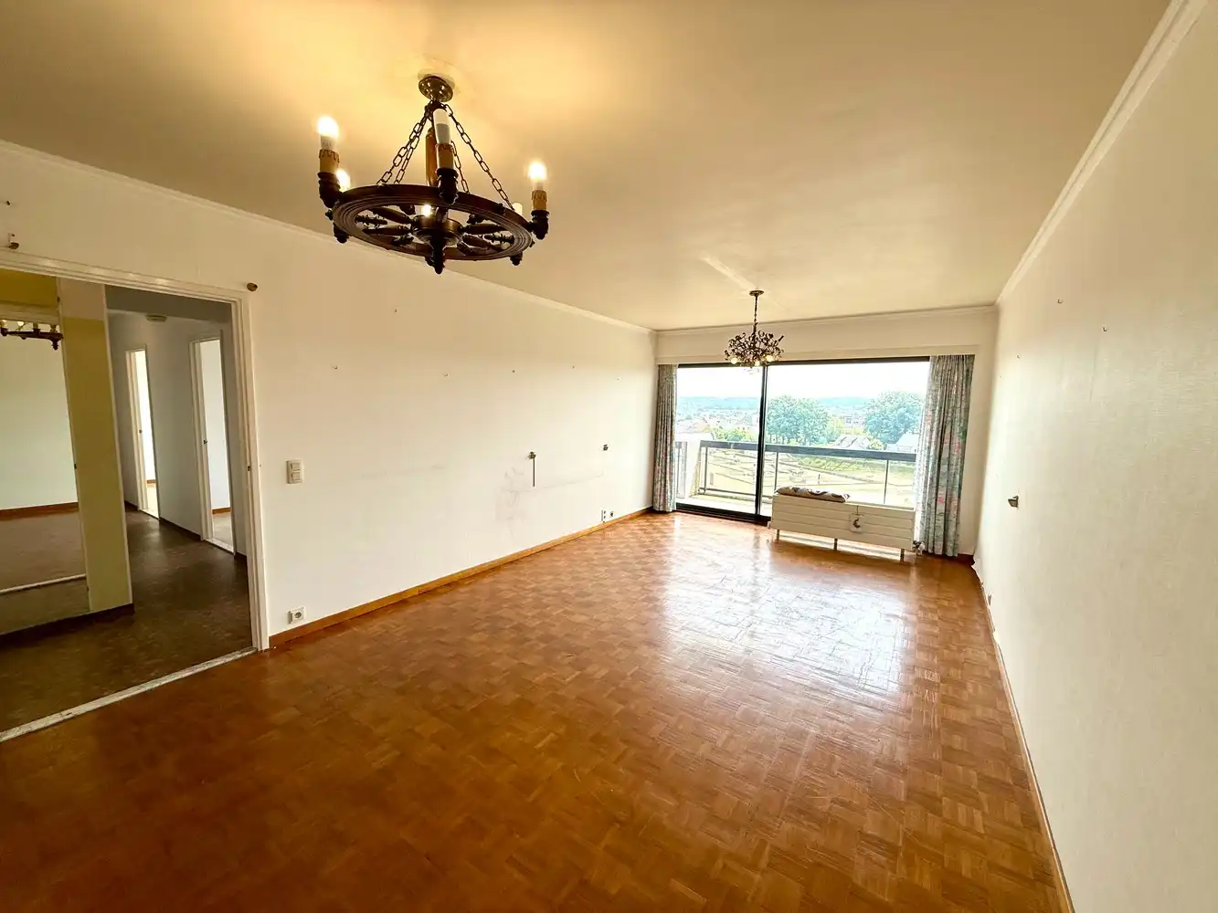 Ruim appartement in centrum Ronse! foto 2