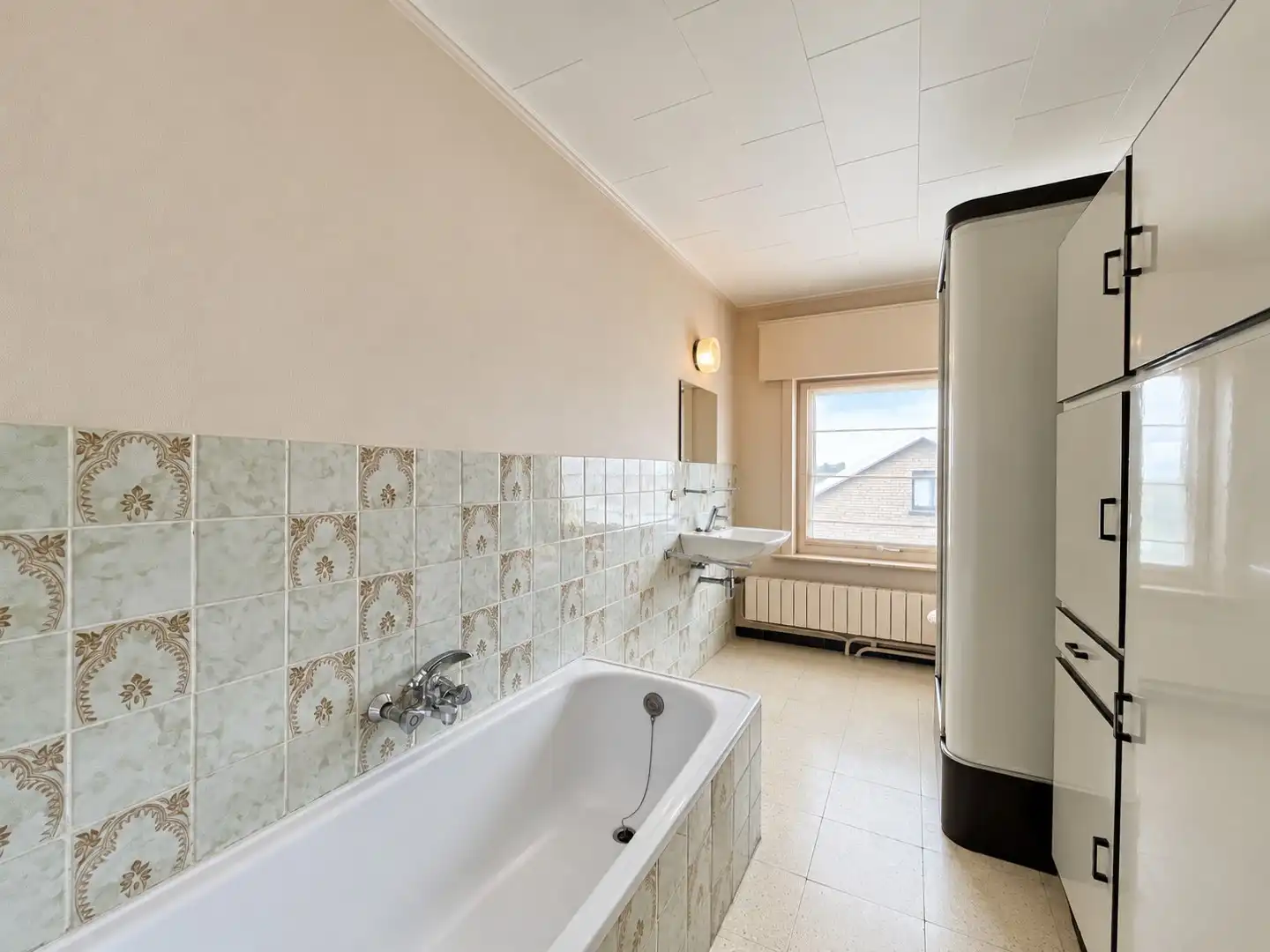 Passendale – Halfopen woning met ruime oprit, tuin en garage foto 13