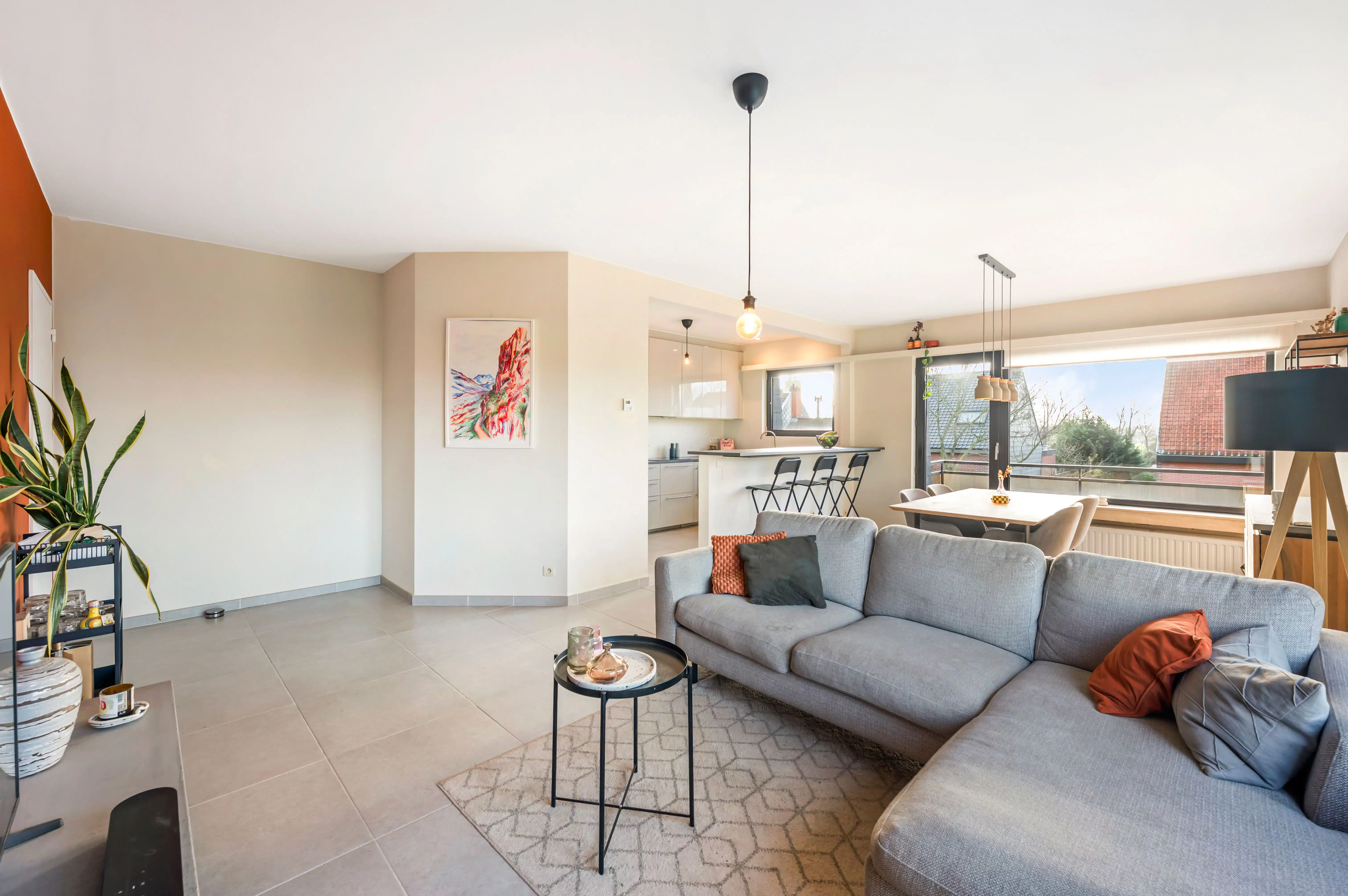 Lichtrijk hoekappartement met 3 slaapkamers en garagebox in Ekeren! foto 3