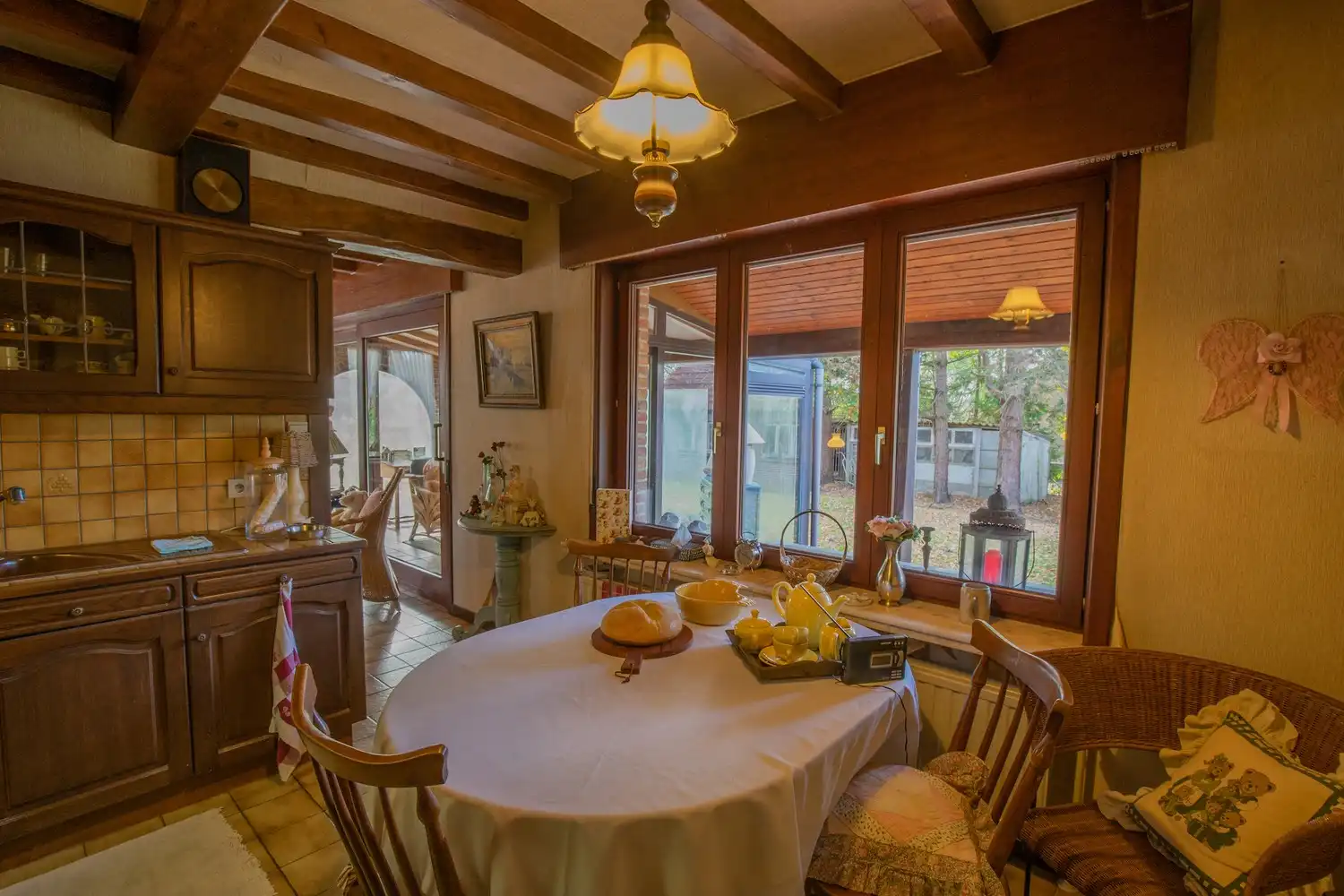 Rustig gelegen alleenstaande woning met westgerichte tuin en unieke bouwvergunning foto 11