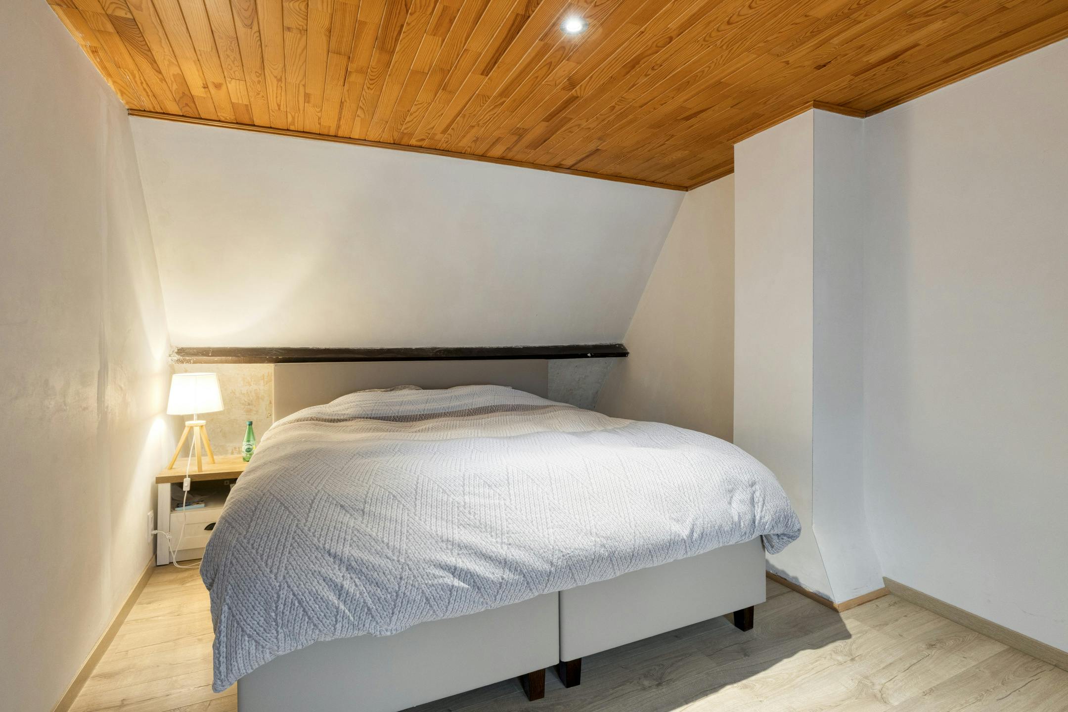 Instapklaar huis te koop in Ligywijk met twee kamers foto 26