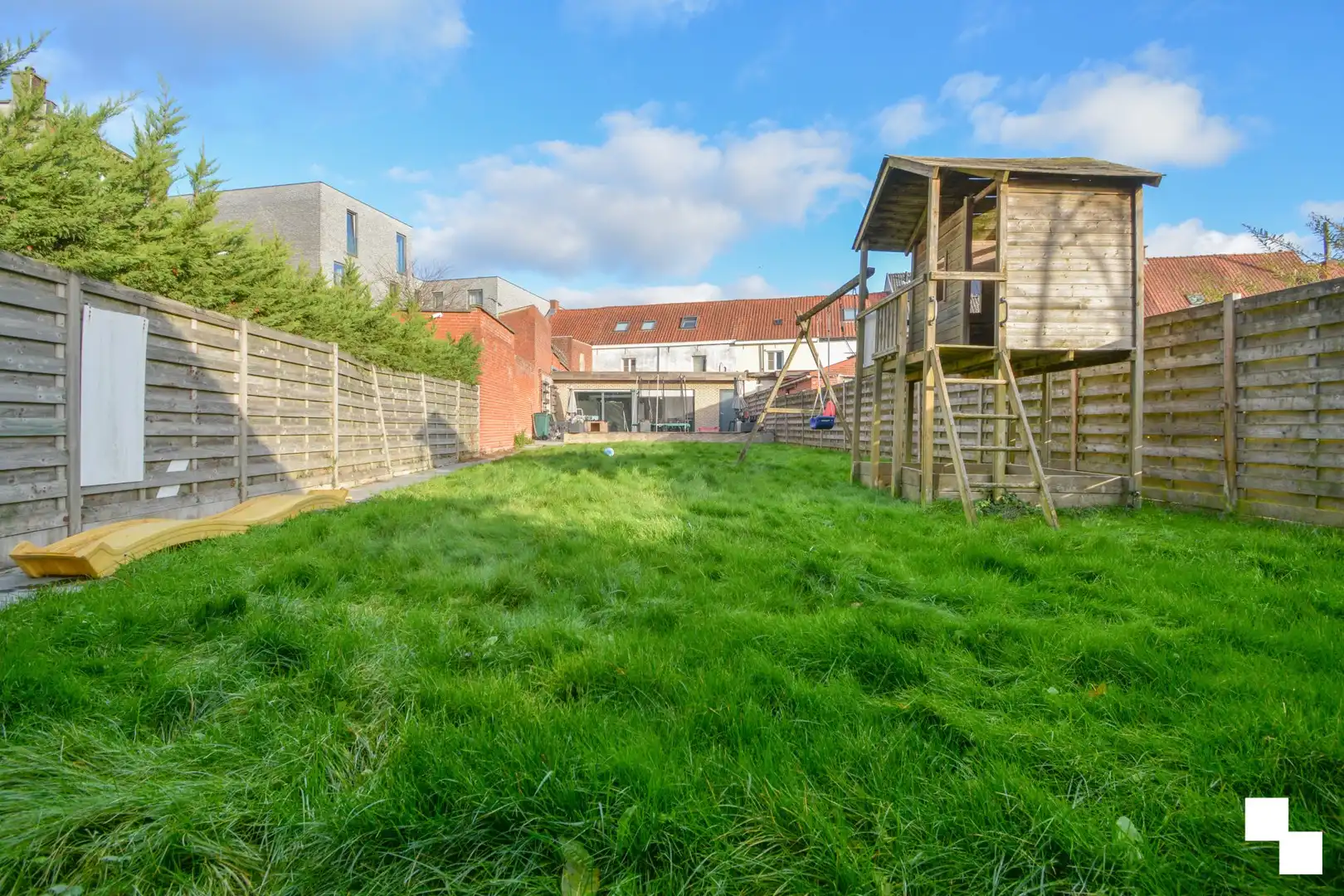 Verrassend ruime gezinswoning in hartje Roeselare foto 26