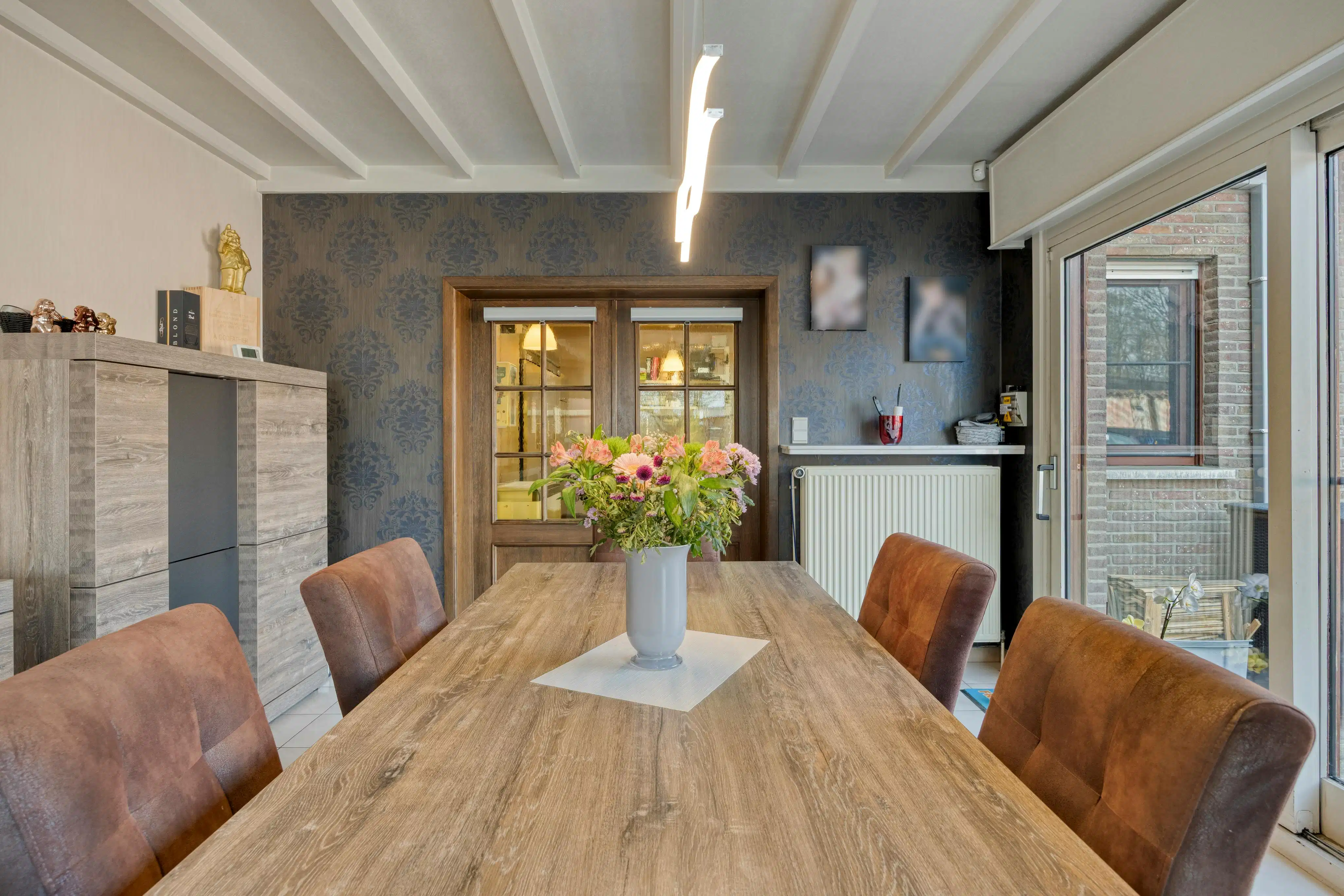 Herenhuis met handelszaak te koop in Kaprijke foto 8