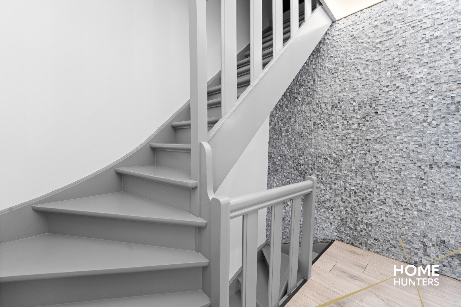 Instapklare, gerenoveerde woning op centrale ligging nabij centrum Roeselare! foto 15