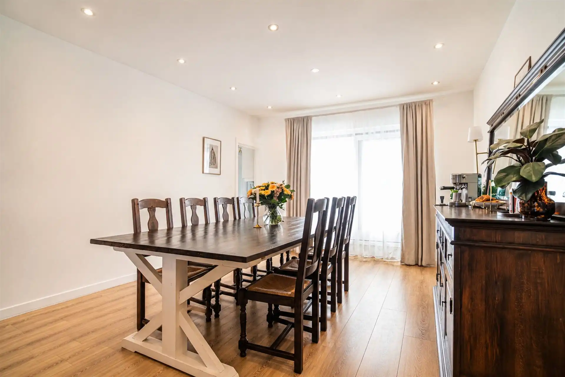 Instapklare woning met 4 slpk, kelder, ZO-tuin + uitweg foto 10