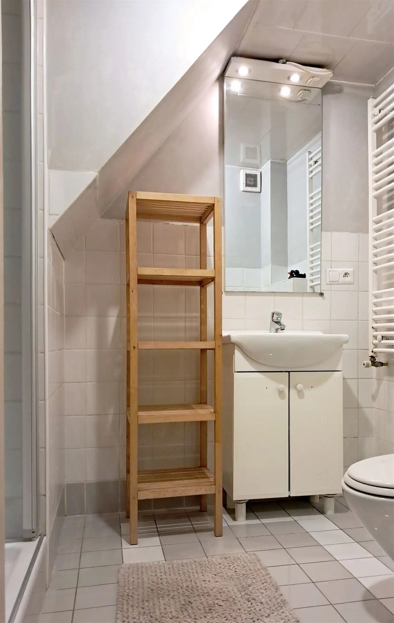 Volledig vernieuwd appartement vlakbij Italiëlei.  foto 7
