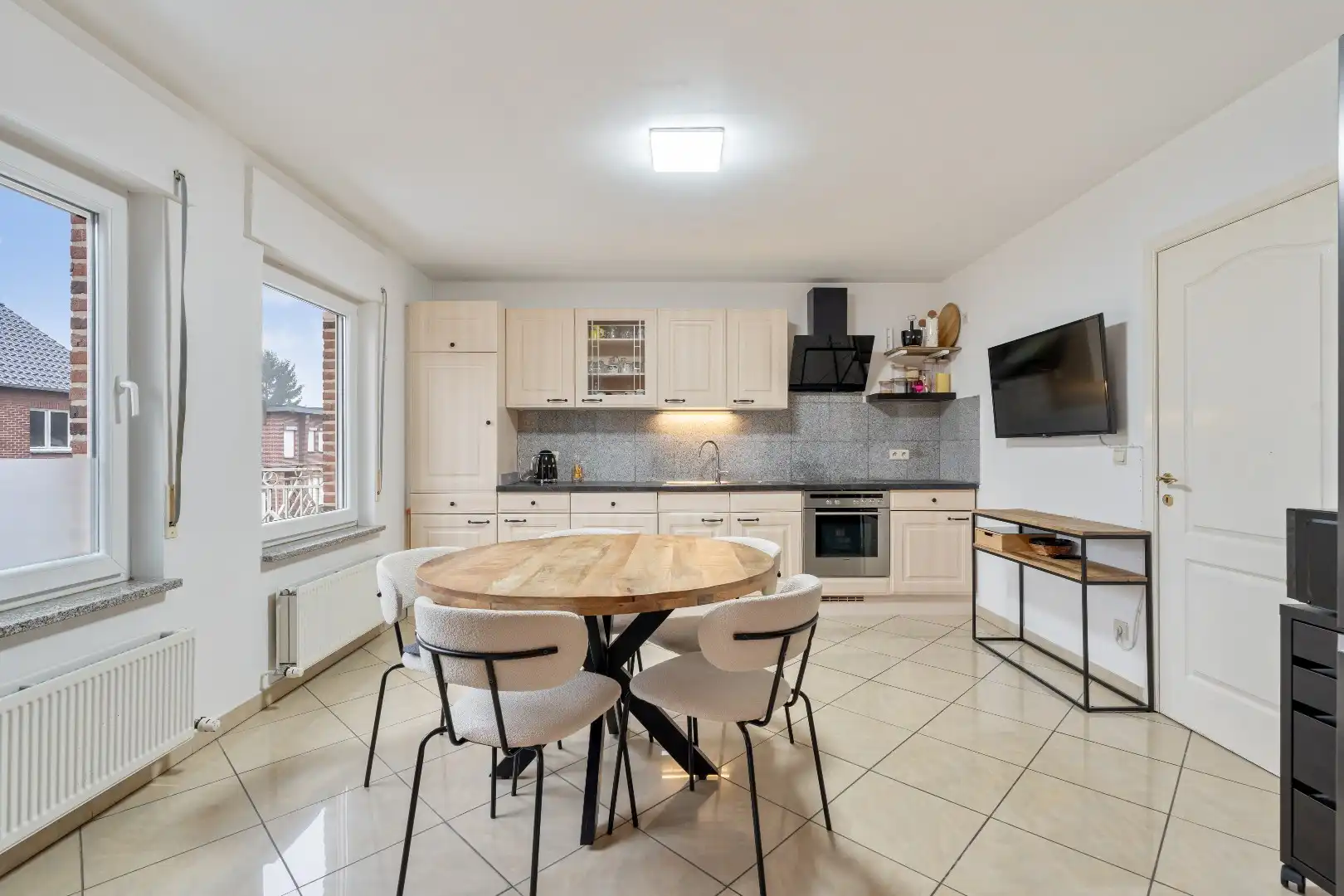 Ruim energiezuinig duplexappartement (146 m²) -  kwaliteitslabel B -  3 slaapkamers, terras en private buitenparking. foto 5