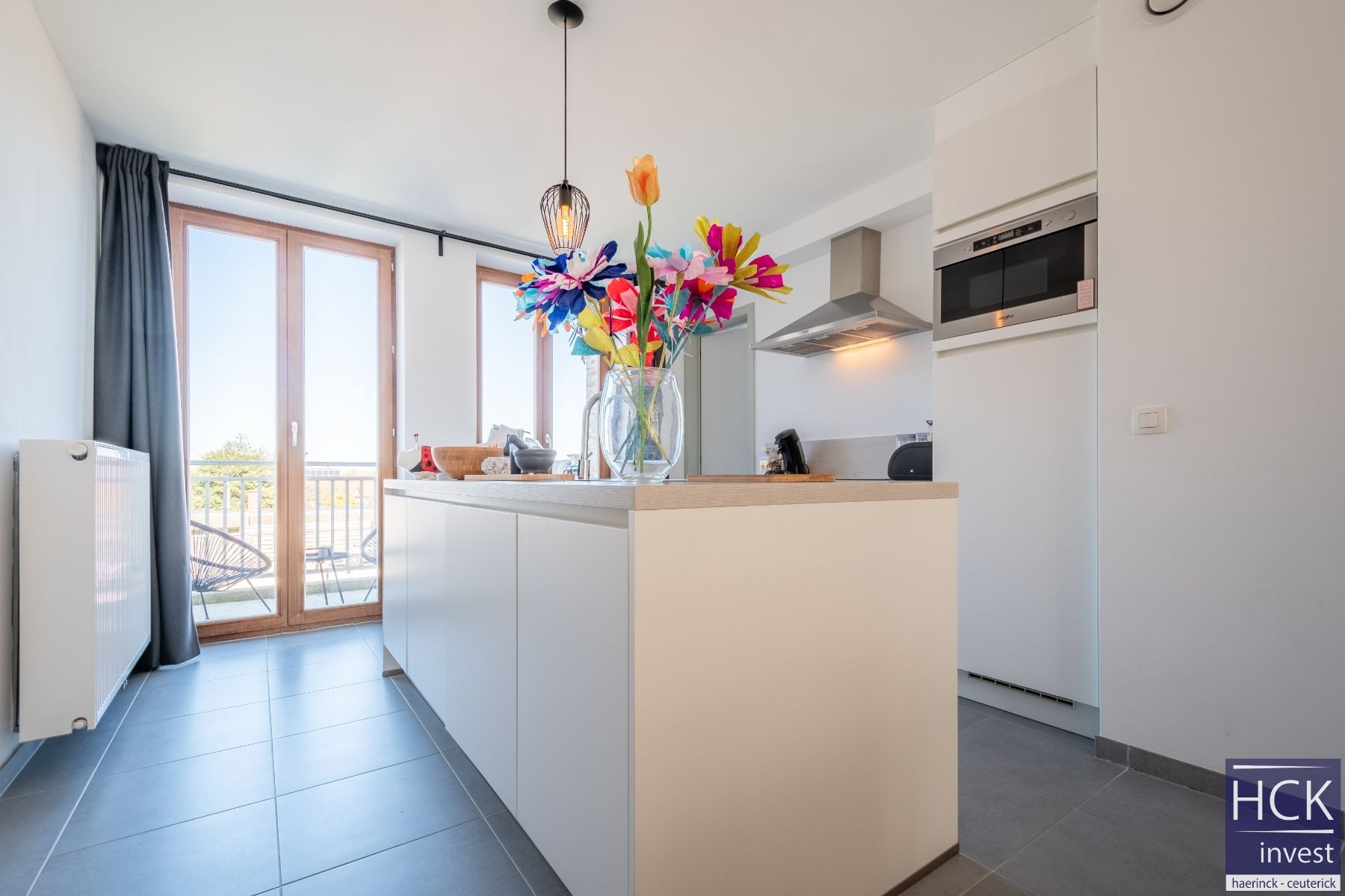 ZINGEM - Knap appartement met 2 SLPK, terras én autostaanplaats! foto 5