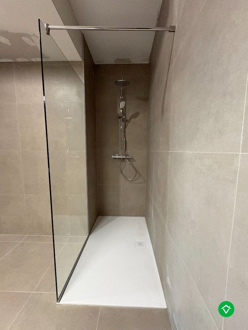 Nieuwbouwappartement met 2 slaapkamers en 2 terrassen in centrum Koekelare  foto 13