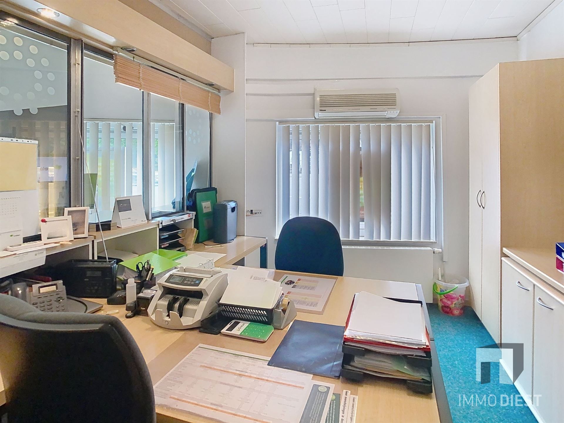 Gelijkvloers kantoorpand op strategische ligging  foto 37