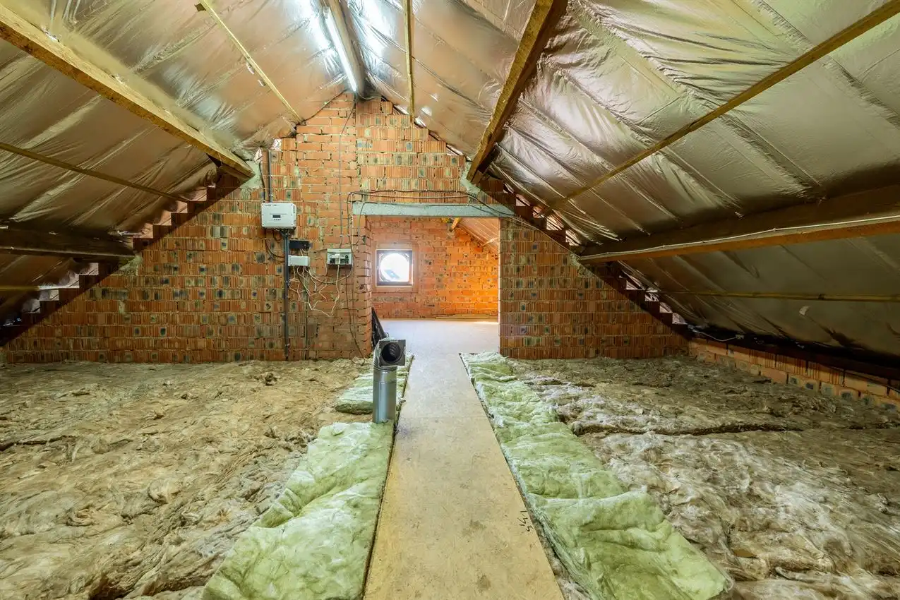 Gerenoveerde woning 3slk op rustige ligging foto 56