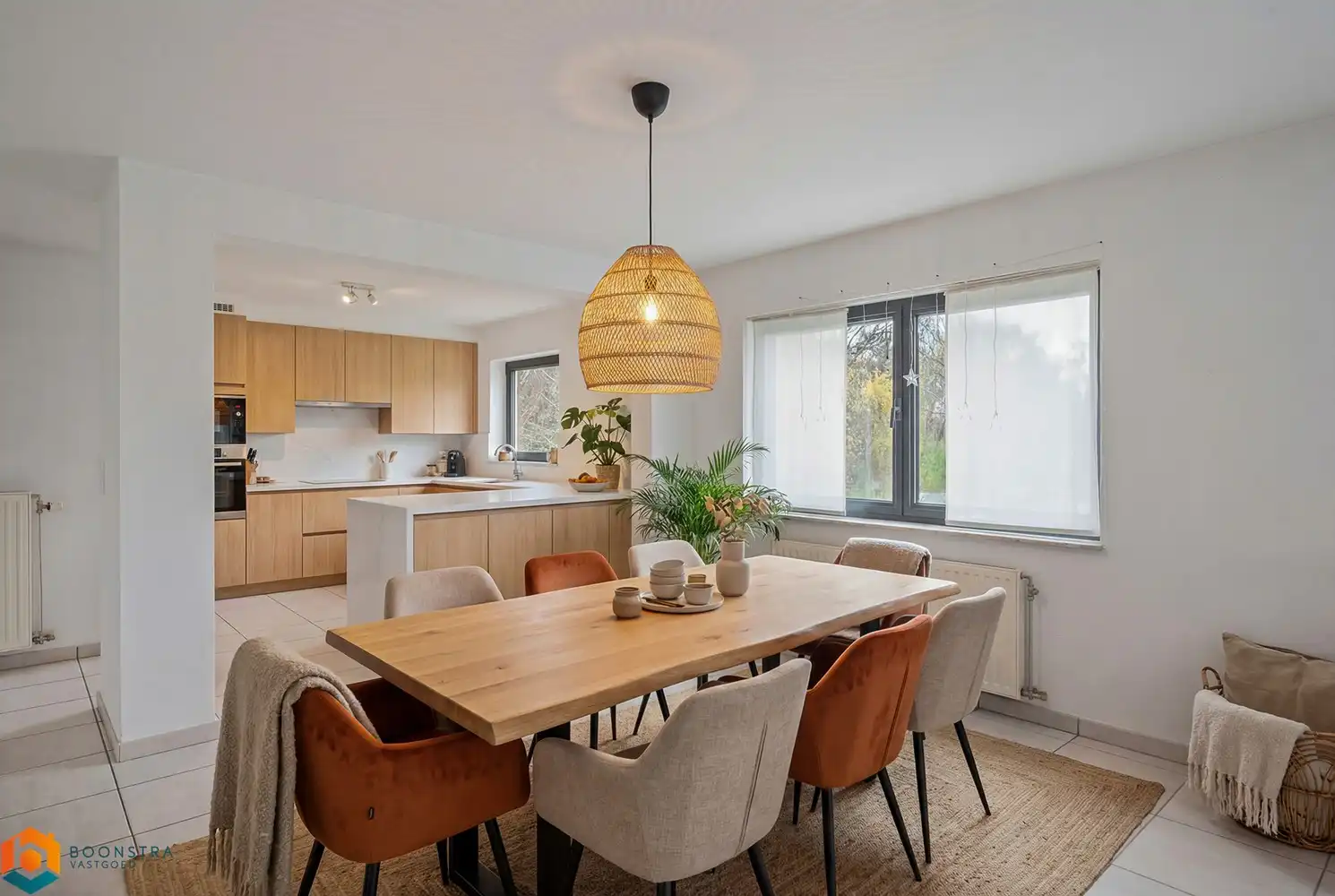 Ruime woning met bureel/polyvalente ruimte voor vrij beroep op 893 m² te Boortmeerbeek foto 7