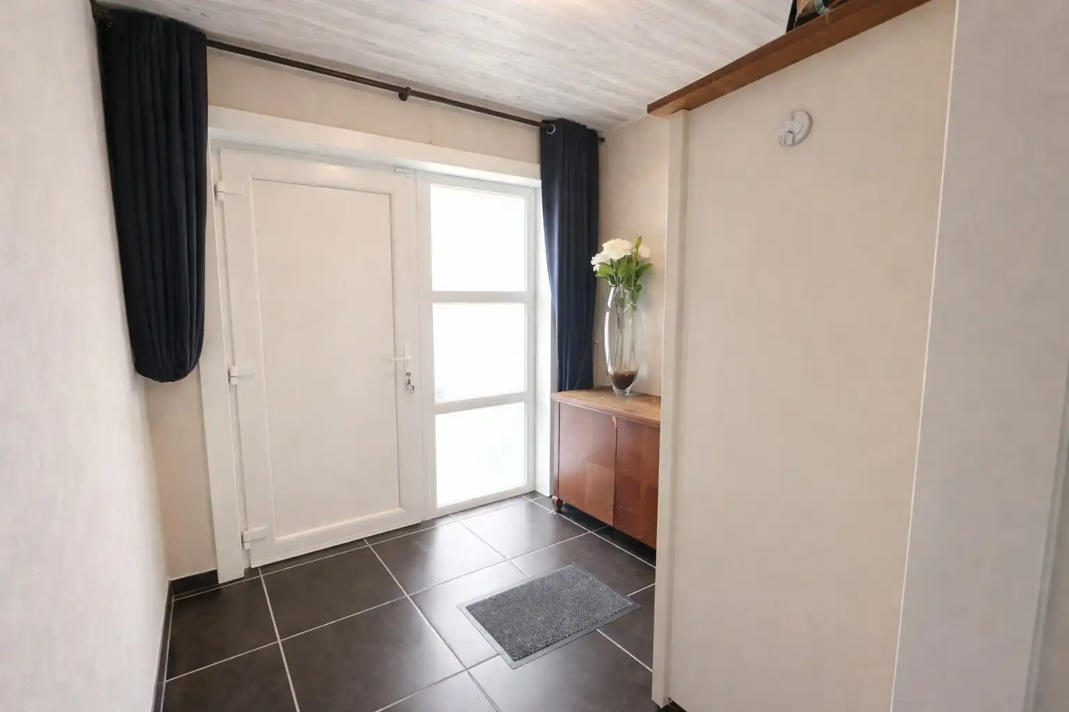 Instapklare open bebouwing met 3 slpk, garage en tuin, Kortemark foto 4