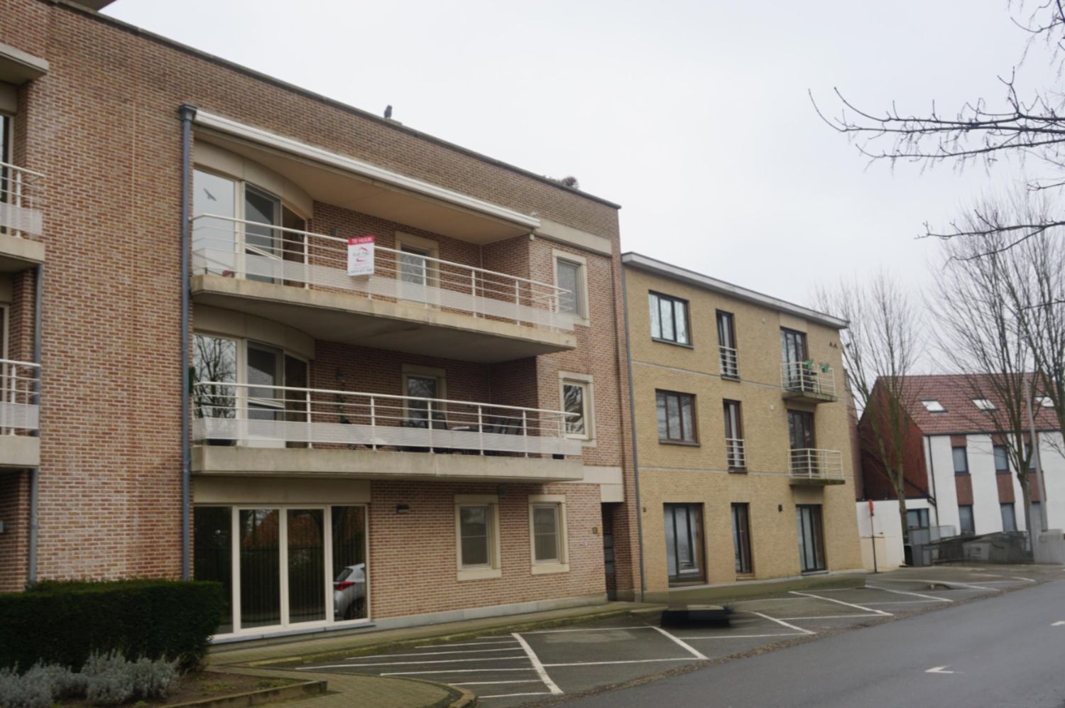 Appartement rustig gelegen in het centrum van Paal foto {{pictureIndex}}