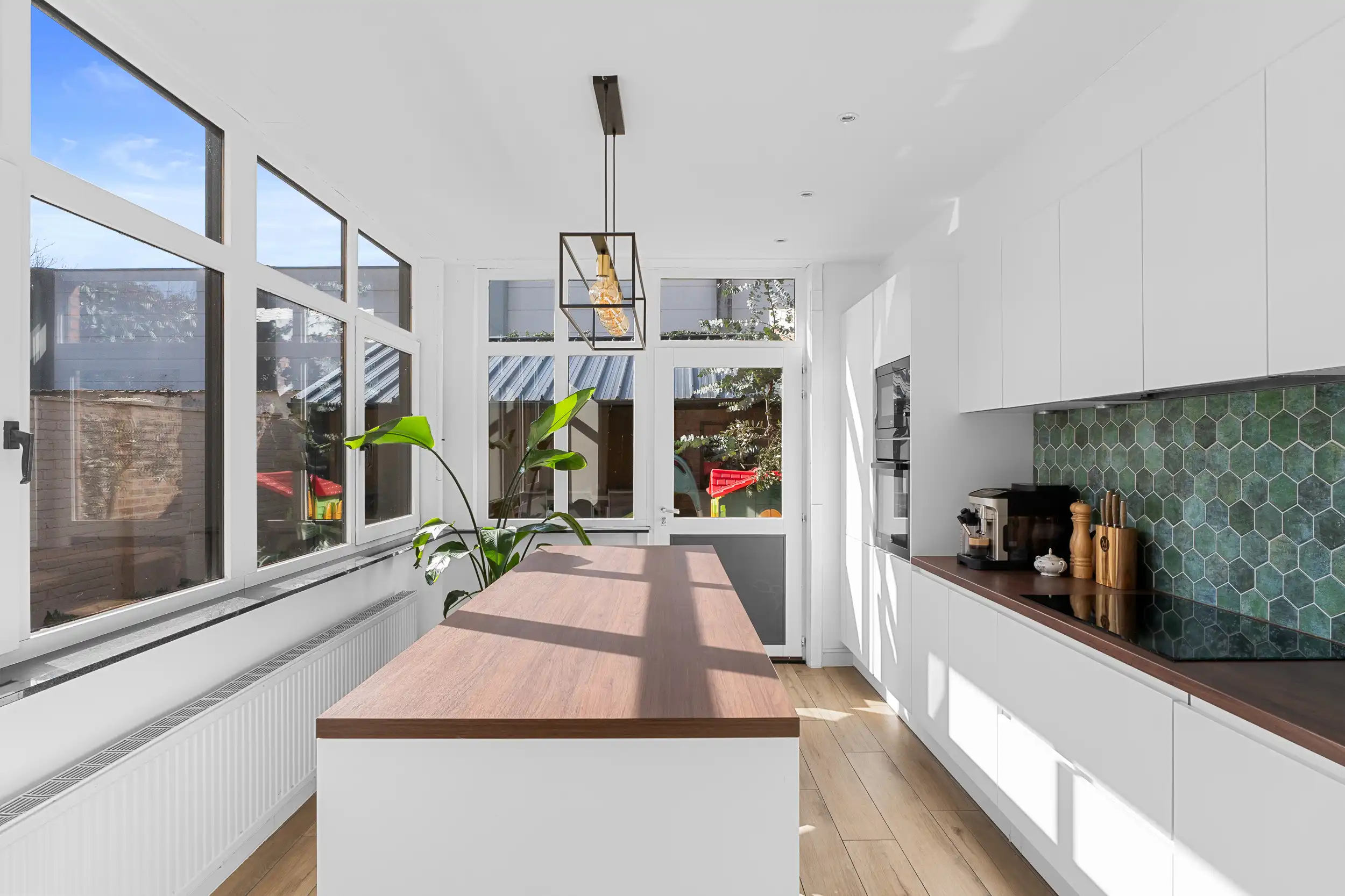 Ruime gezinswoning met 5 kamers op topligging foto 5